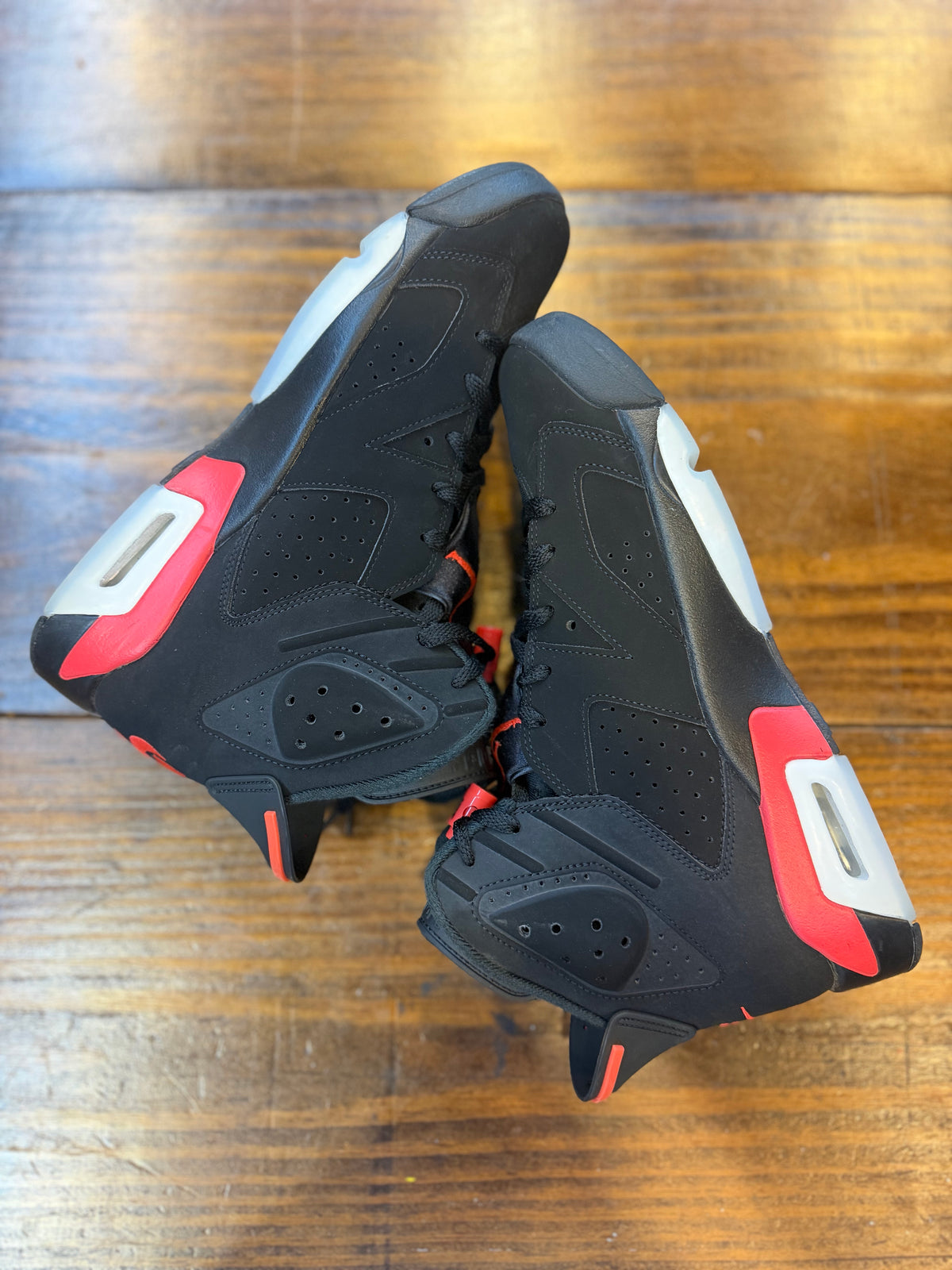 Jordan 6 Retro Infrared Salesman PRE-OWNED