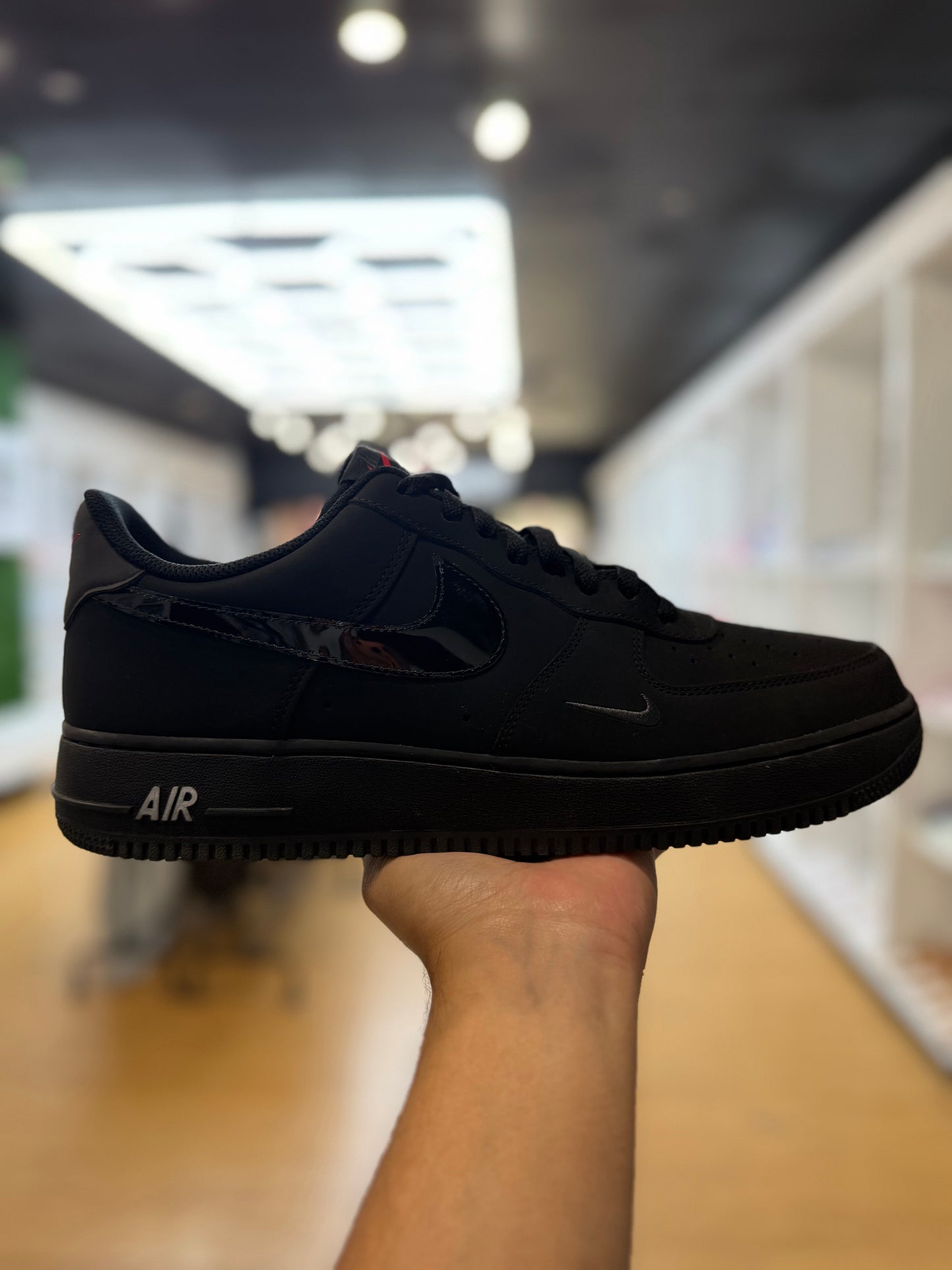 Nike Air Force 1 Low '07 LV8 Black Patent Swoosh PRE-OWNED