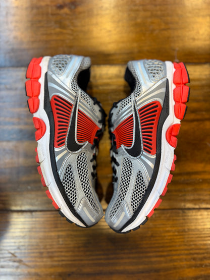Nike Zoom Vomero 5 Bright Crimson Metallic Silver PRE-OWNED