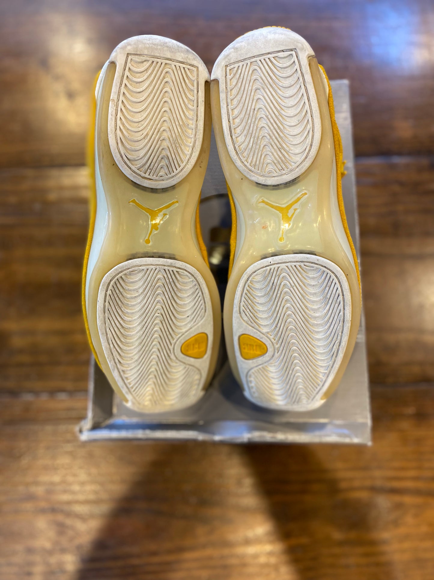 Jordan 18 Retro Yellow Ochre PRE-OWED
