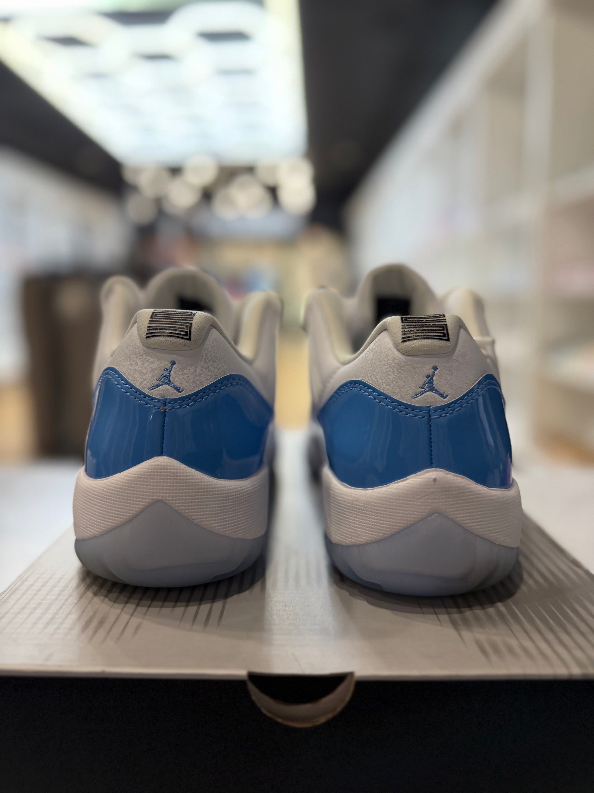Jordan 11 Retro Low University Blue (2026) PRE-OWNED