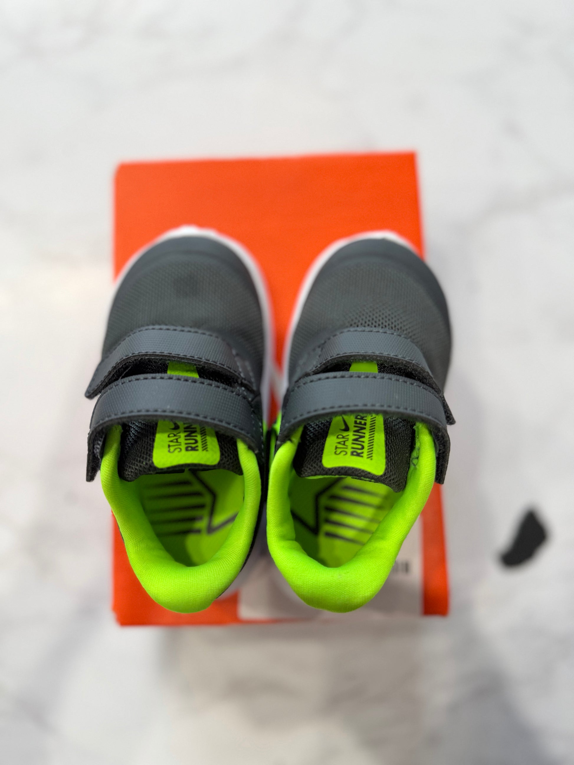 Nike Star Runner 2 TDV Sneakers Toddler PRE-OWNED