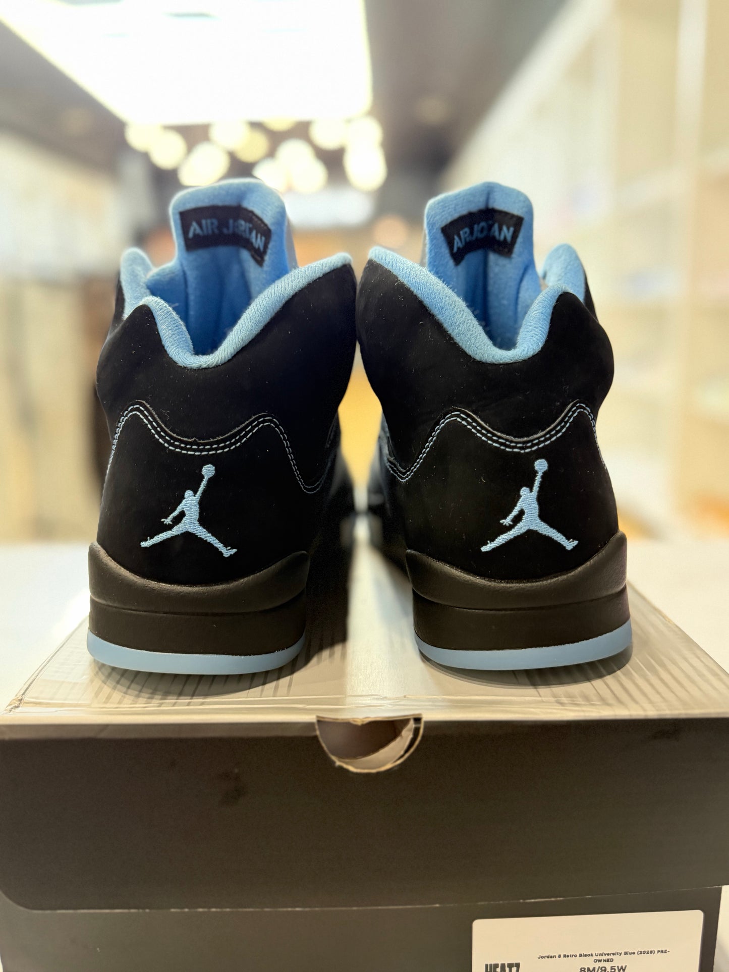 Jordan 5 Retro Black University Blue (2026) PRE-OWNED