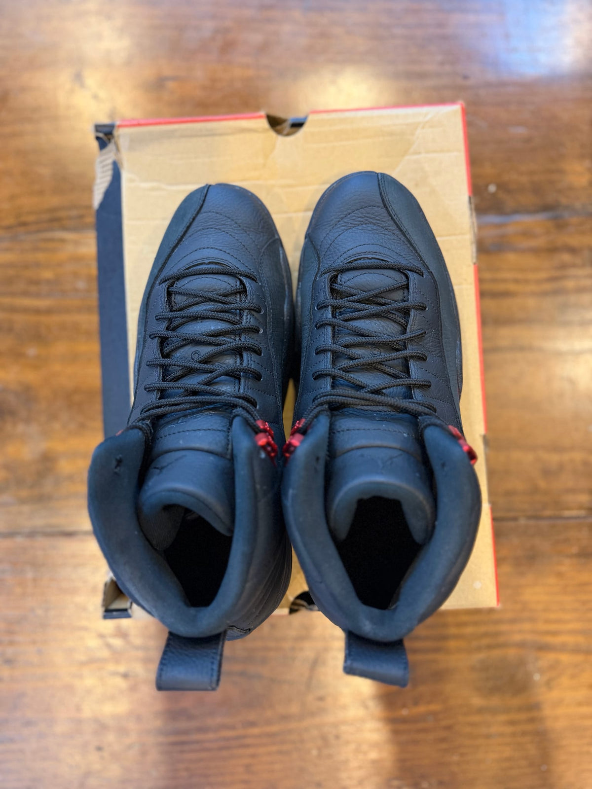 Jordan 12 Retro Bloodline PRE-OWNED