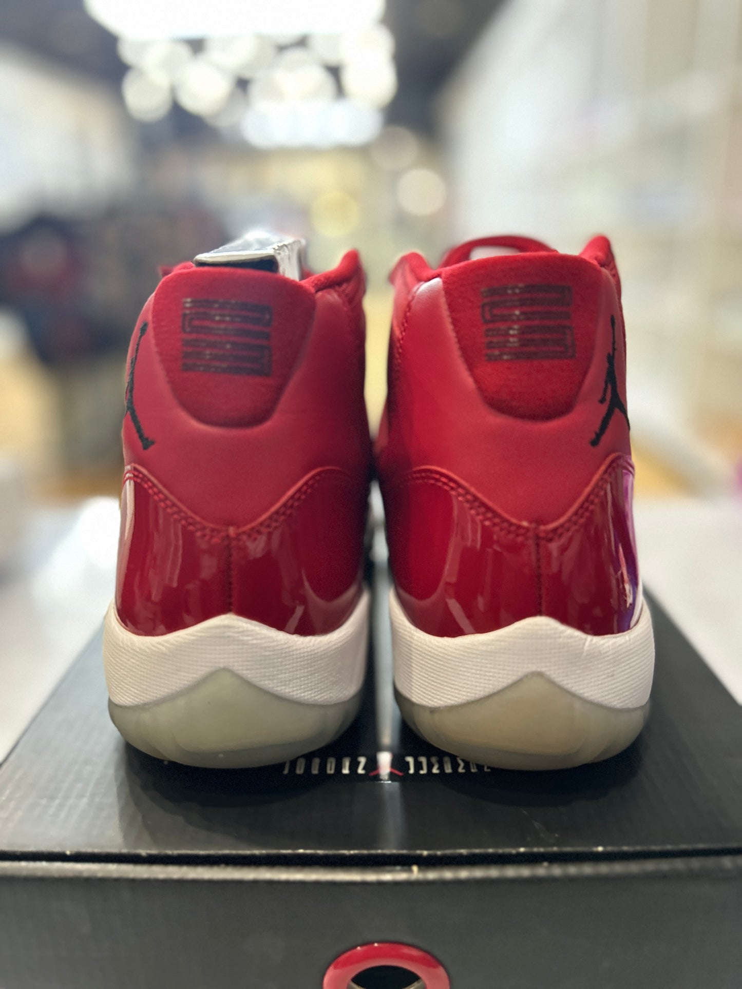 Jordan 11 Retro Win Like 96 PRE-OWNED