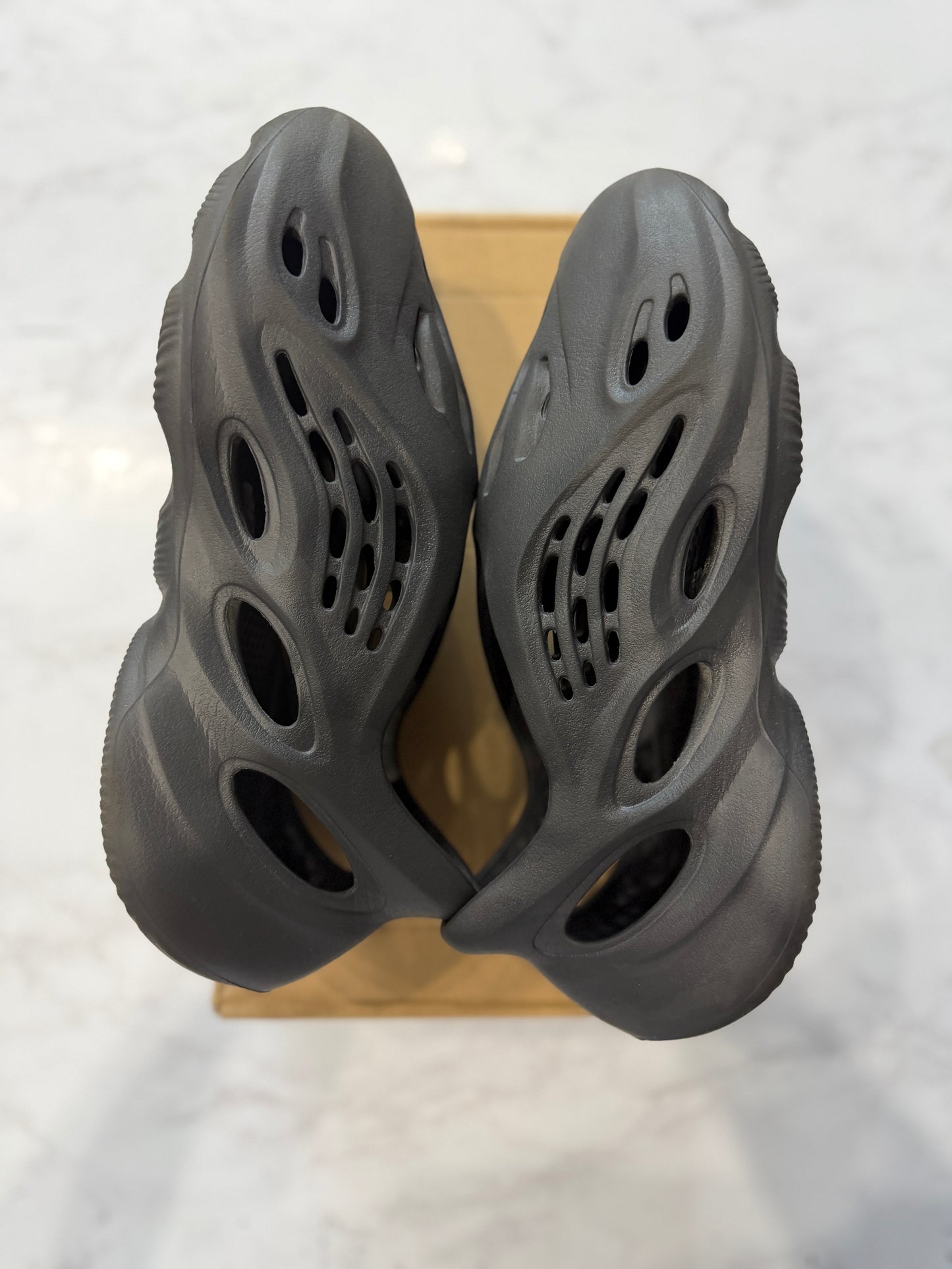 adidas Yeezy Foam RNR Onyx