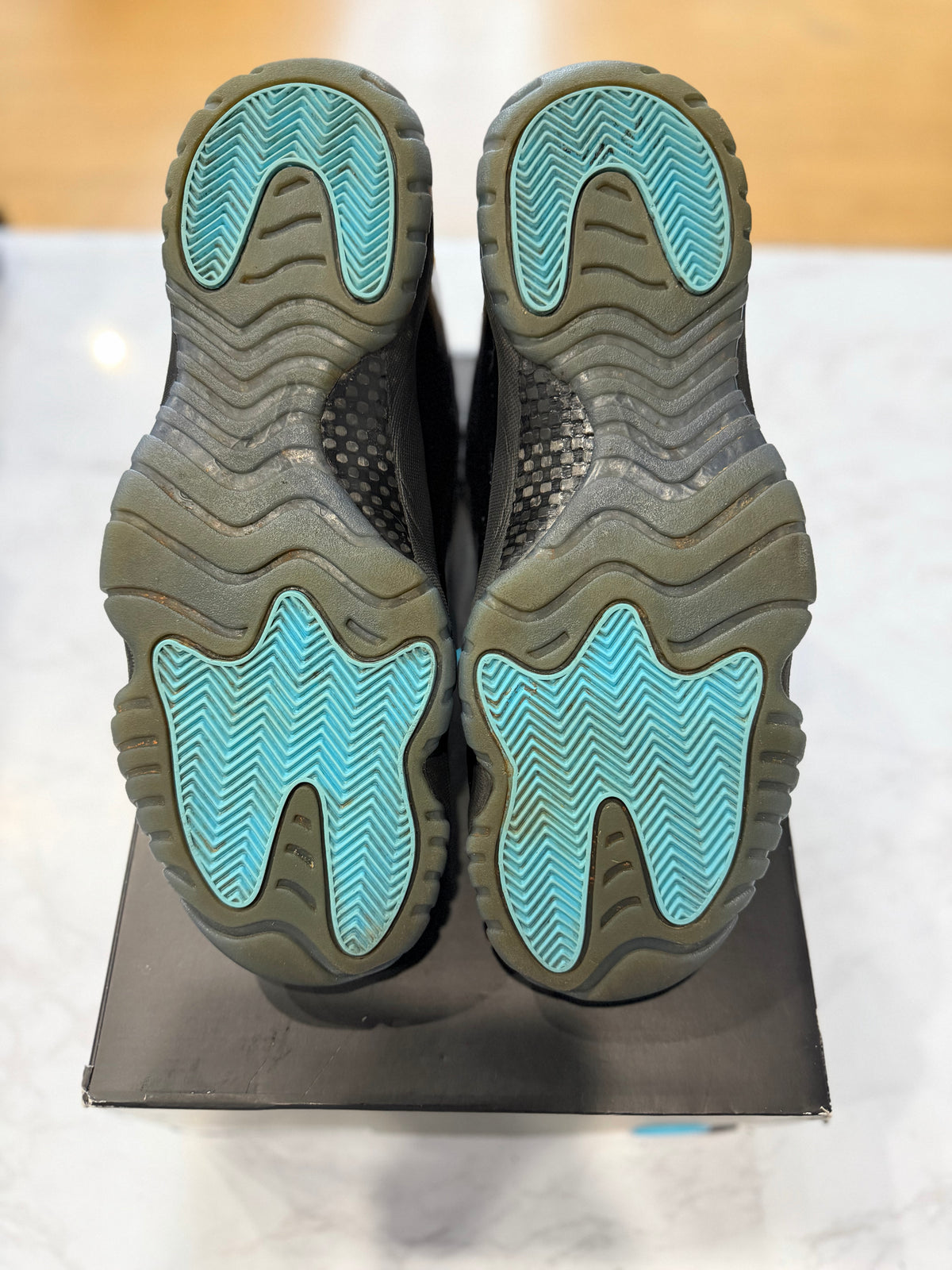 Jordan 11 Retro Gamma Blue (2025) PRE-OWNED