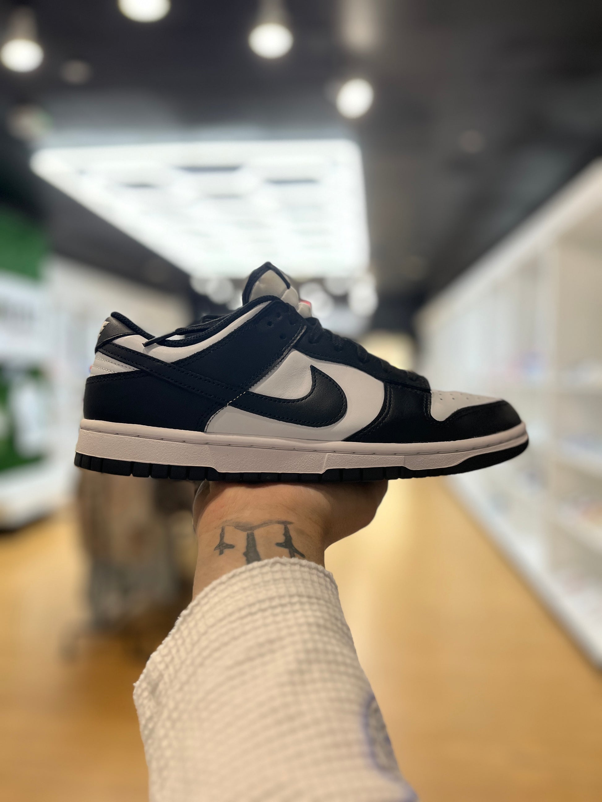 Nike Dunk Low Retro White Black Panda (Women's) PRE-OWNED