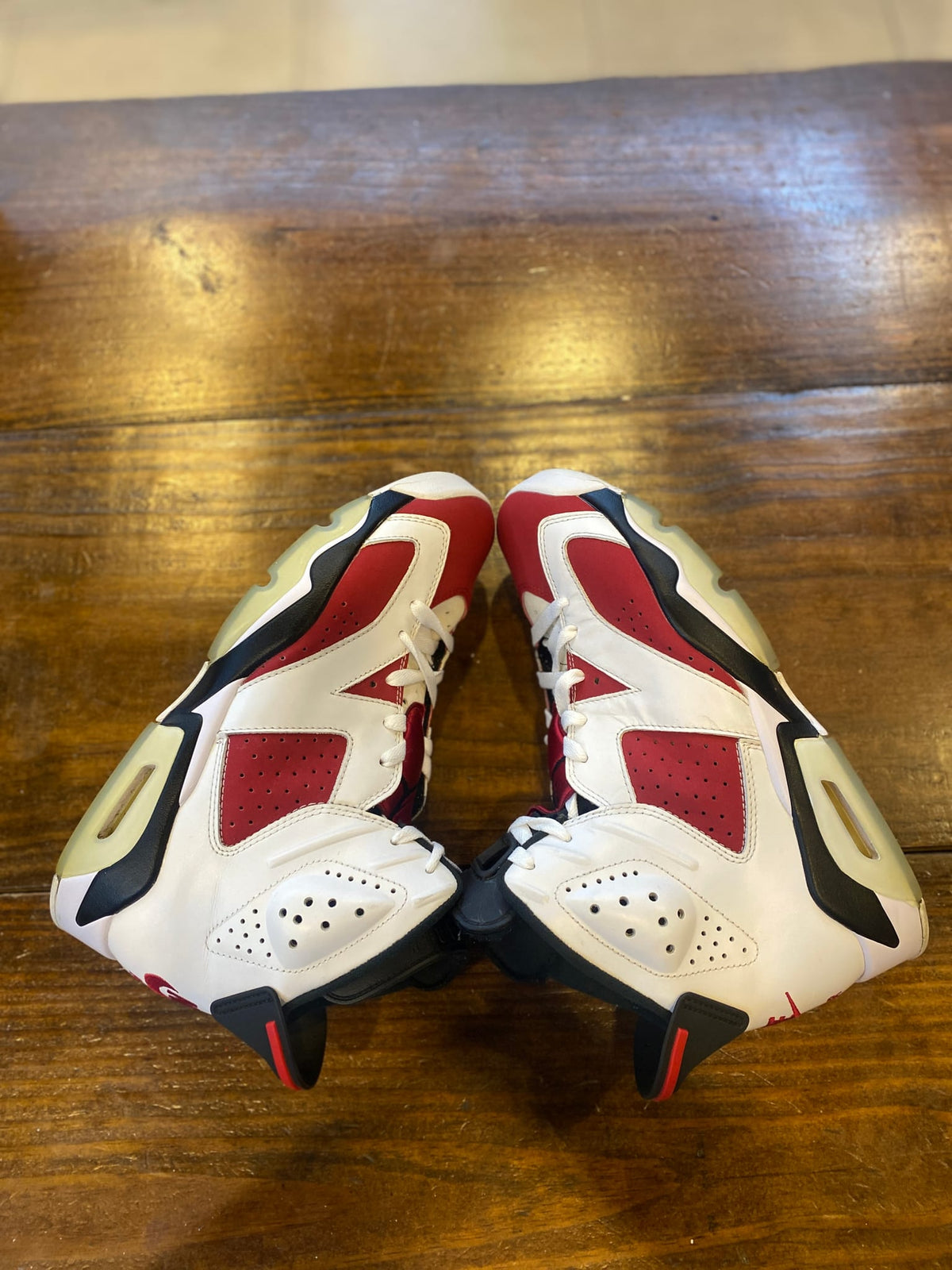 Jordan 6 Retro Carmine (2021) PRE-OWNED