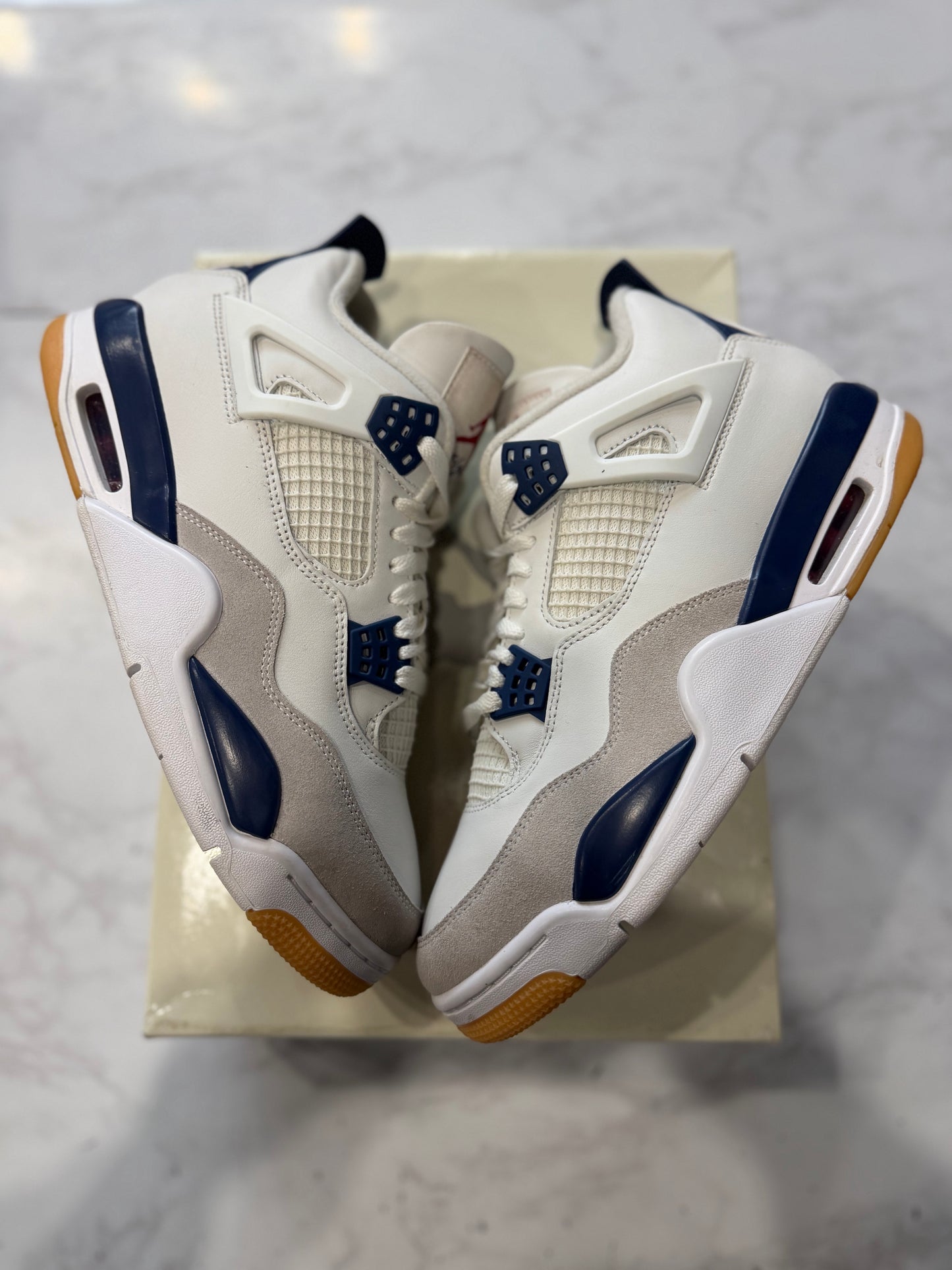 Jordan 4 Retro SB Navy PRE-OWNED