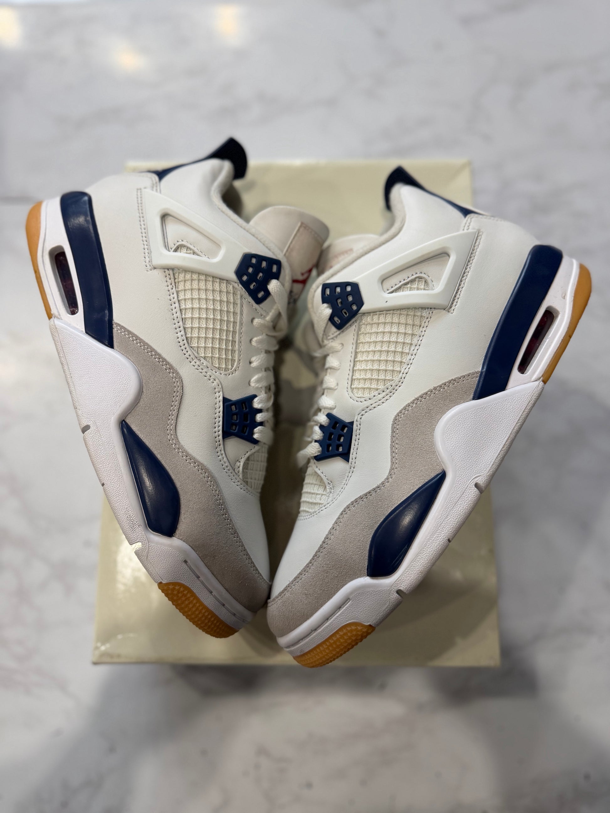 Jordan 4 Retro SB Navy PRE-OWNED