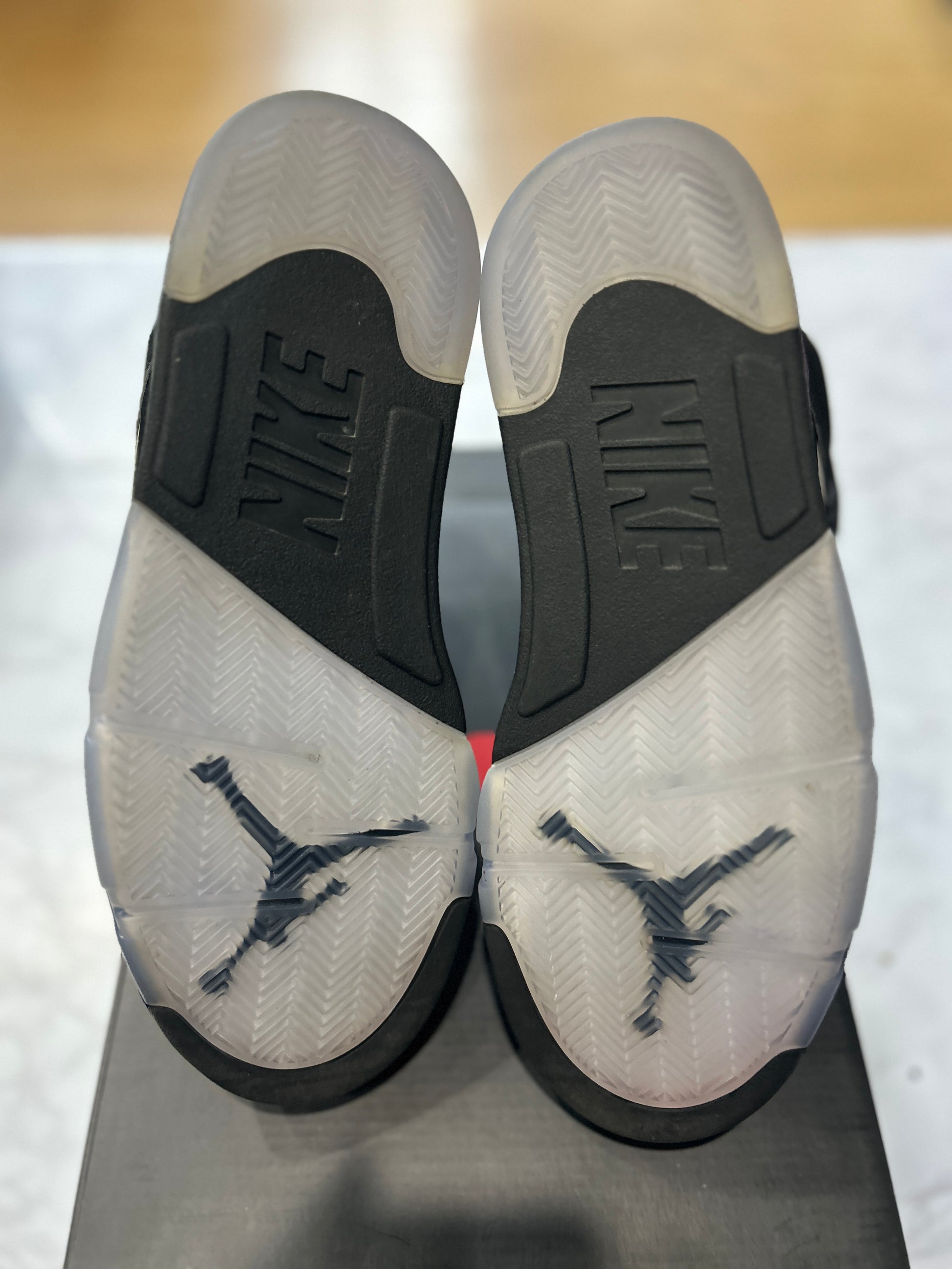Jordan 5 Retro Black Metallic (2016) PRE-OWNED