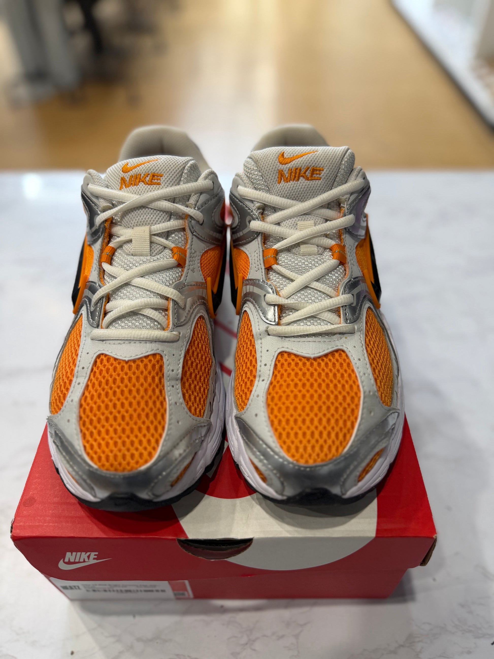 Nike V5 RNR Bright Ceramic PRE-OWNED
