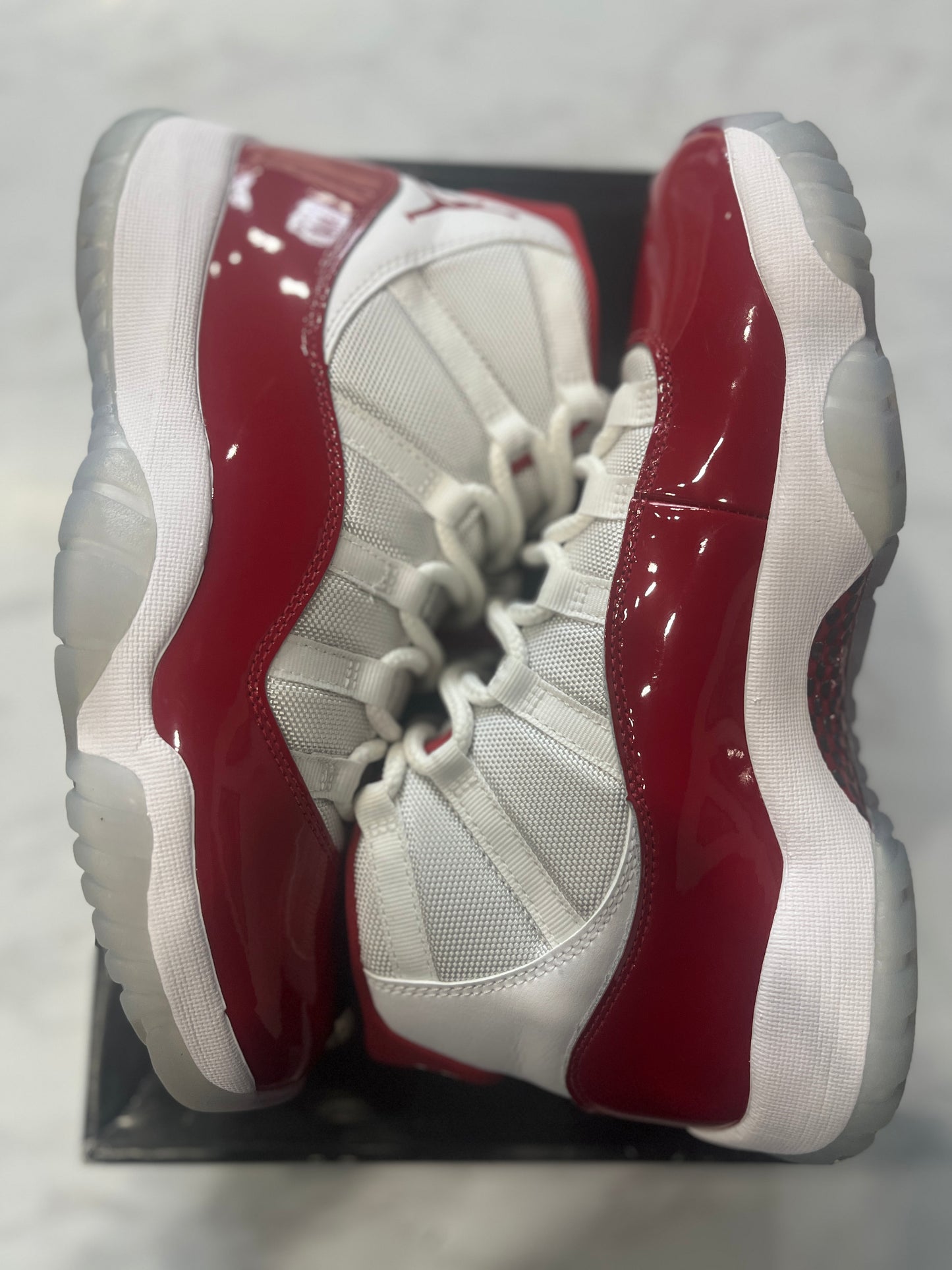 Jordan 11 Retro Cherry (2022)PRE-OWNED