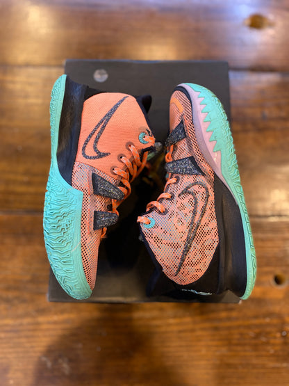 Nike Kyrie 7 Play for the Future PRE-OWNED
