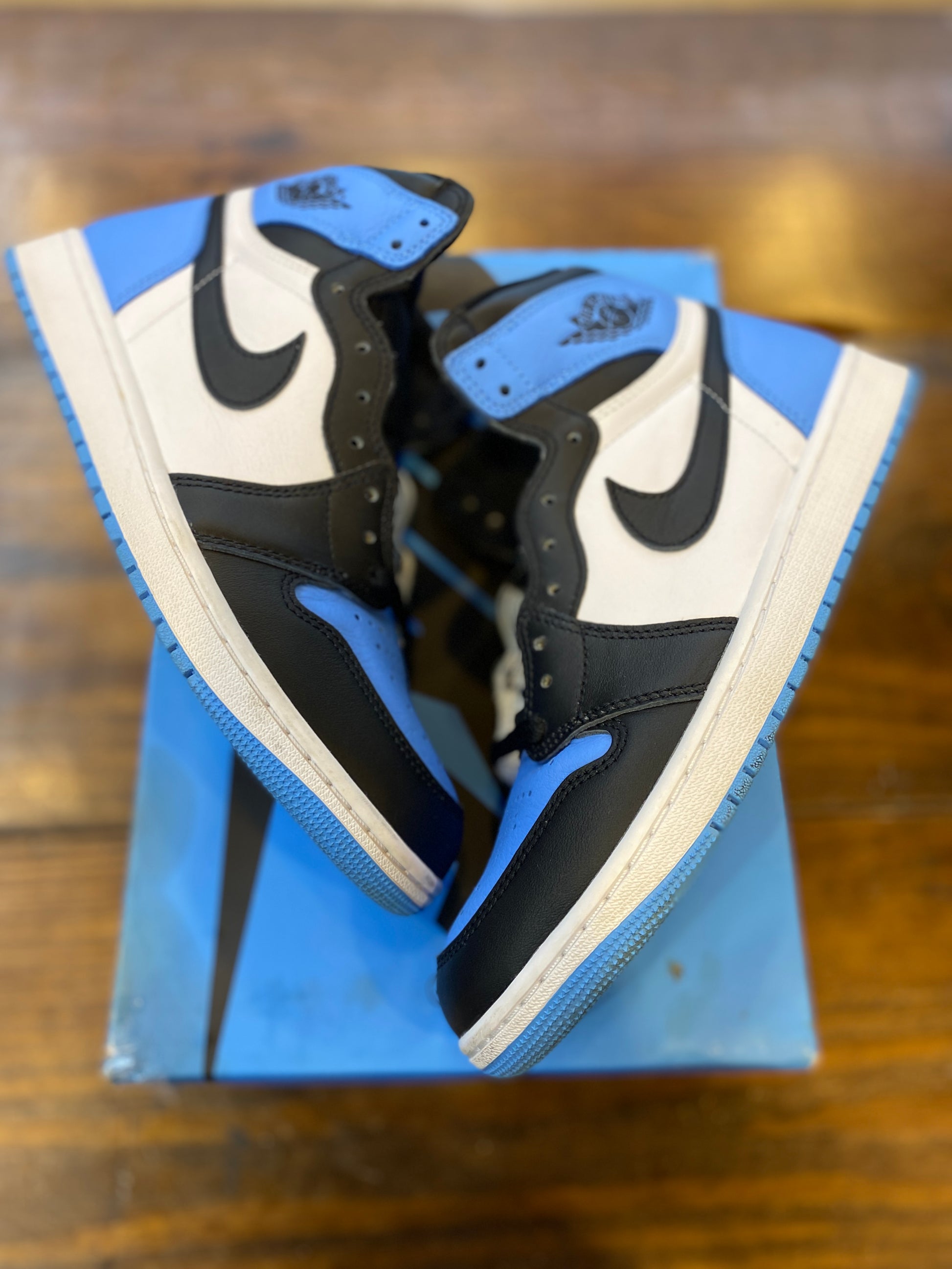 Jordan 1 Retro High OG UNC Toe PRE-OWNED
