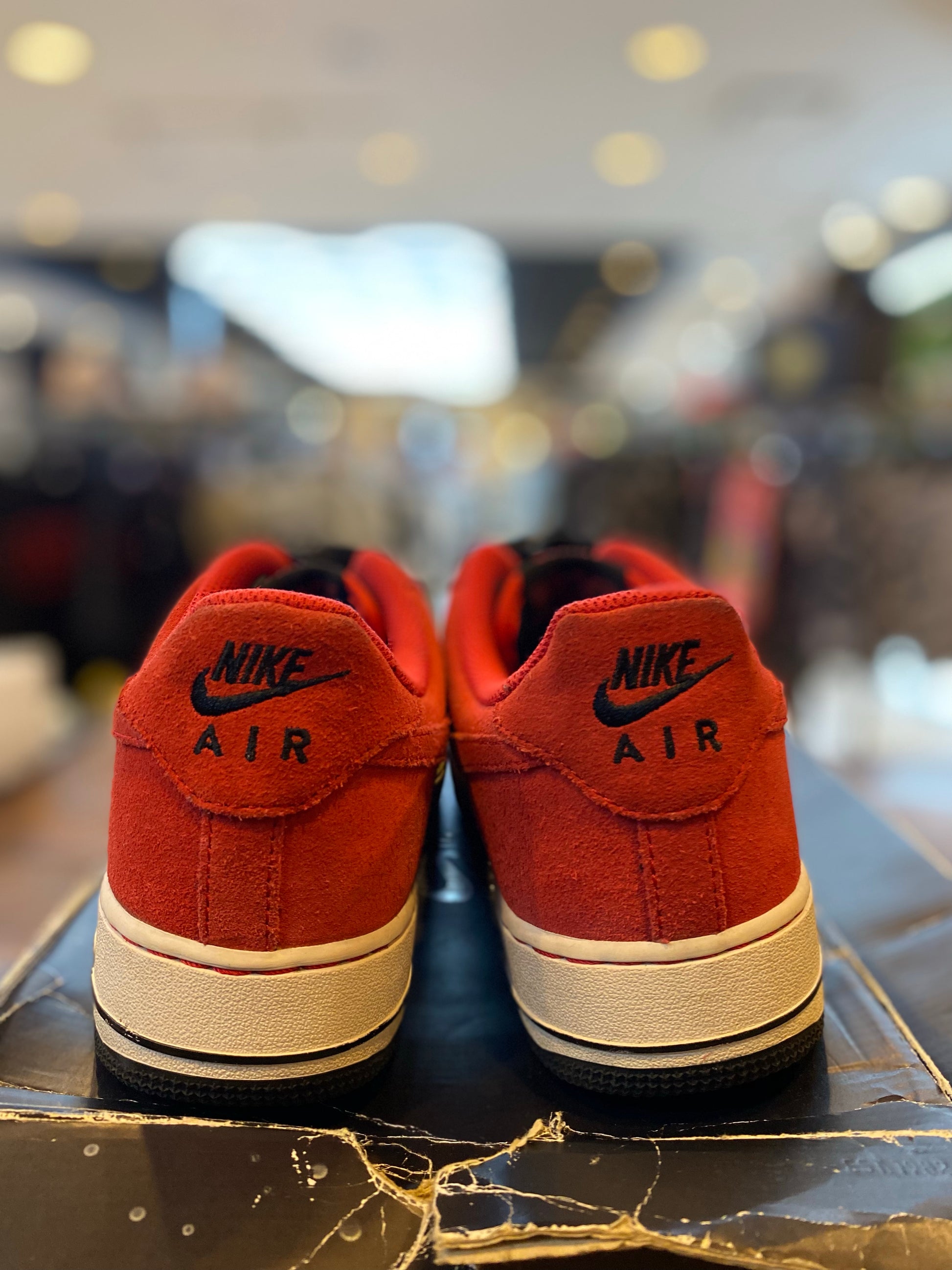 Nike Air Force 1 Bred PRE-OWNED