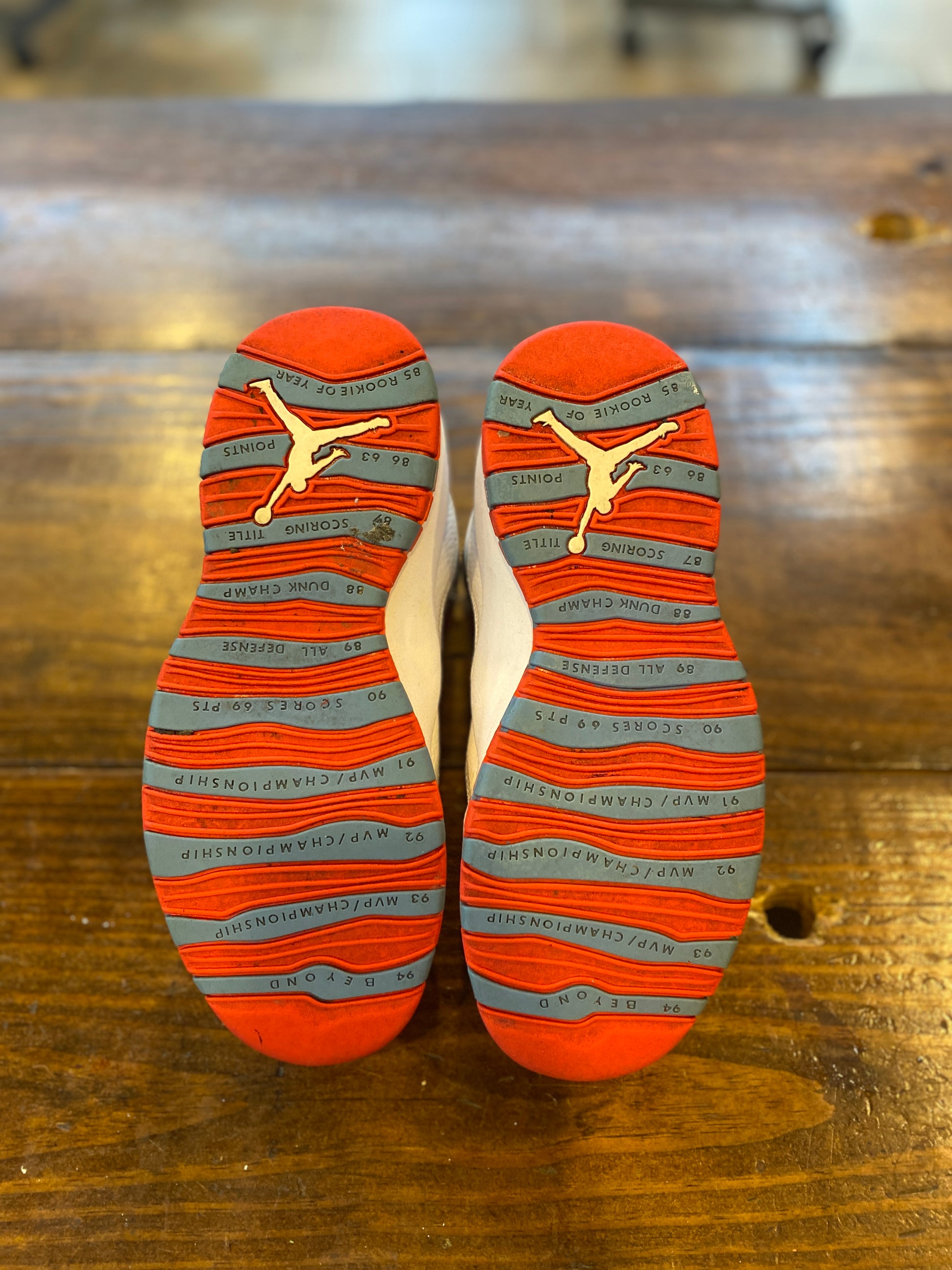 Jordan 10 Retro Chicago Flag PRE-OWNED
