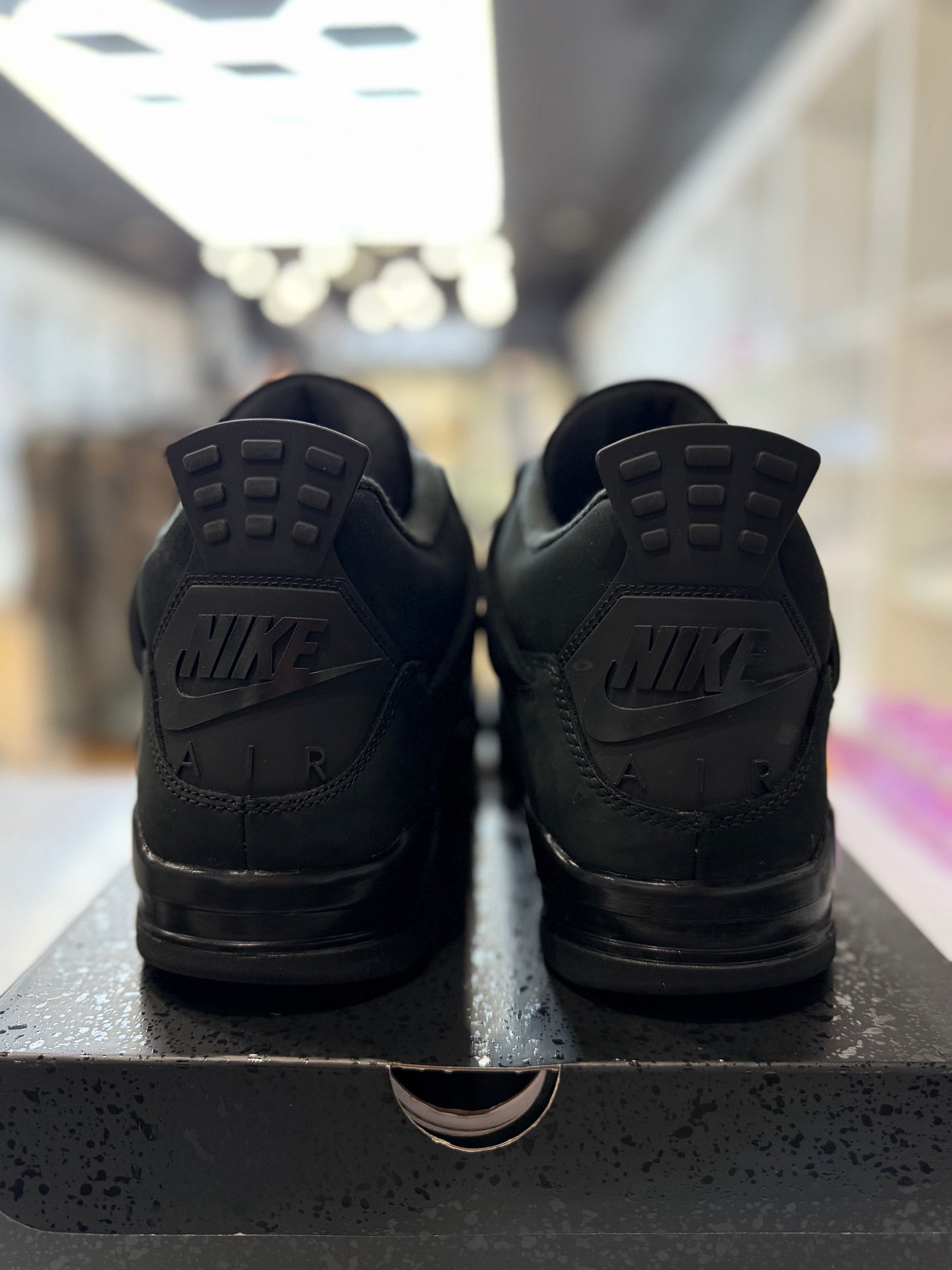 Jordan 4 Retro Black Cat (2025) PRE-OWNED