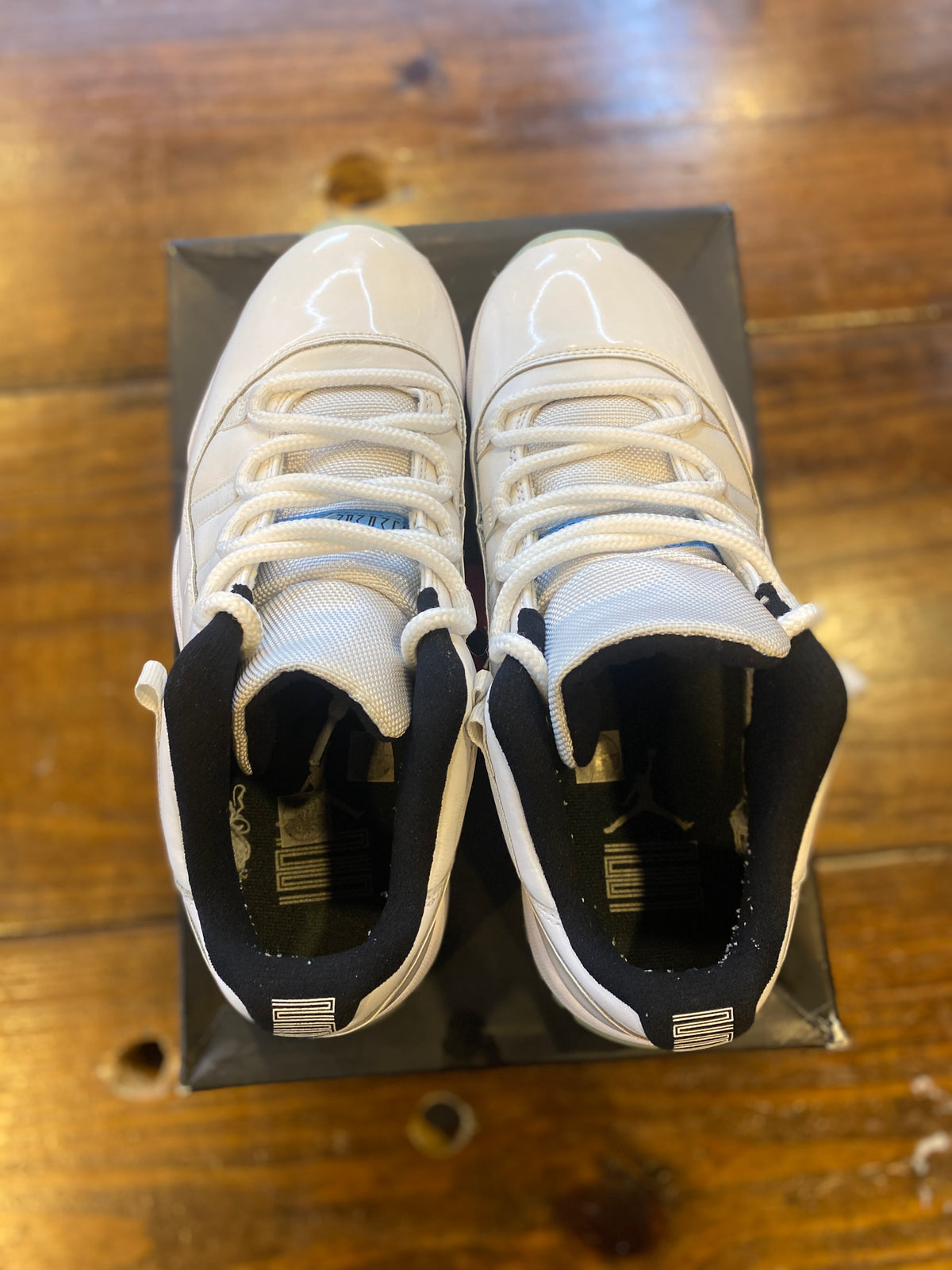 Jordan 11 Retro Low Legend Blue PRE-OWNED