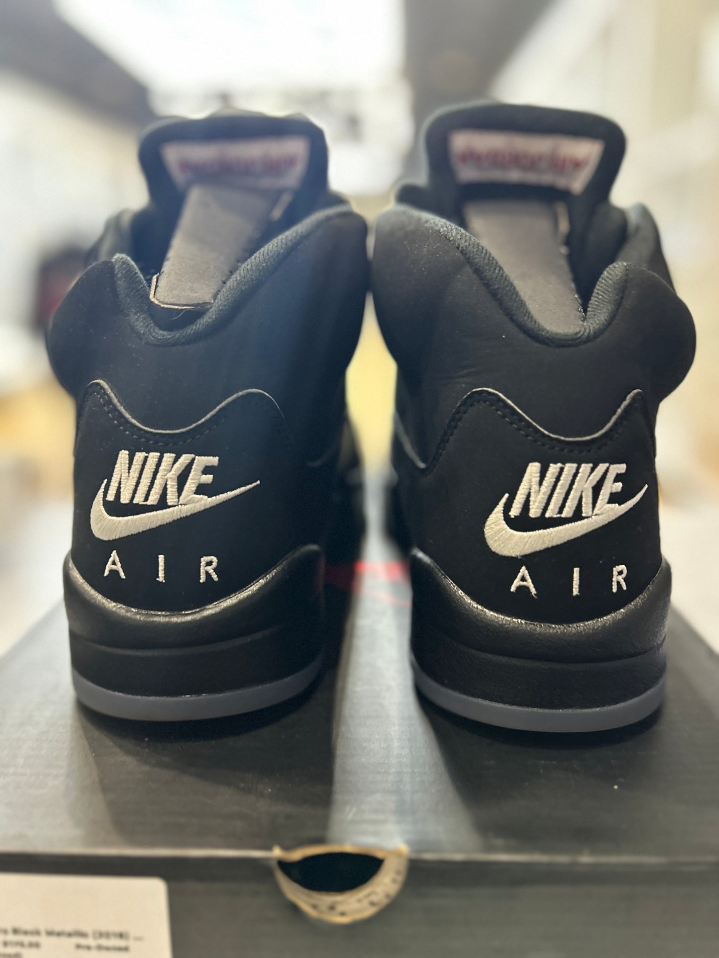 Jordan 5 Retro Black Metallic (2016) PRE-OWNED