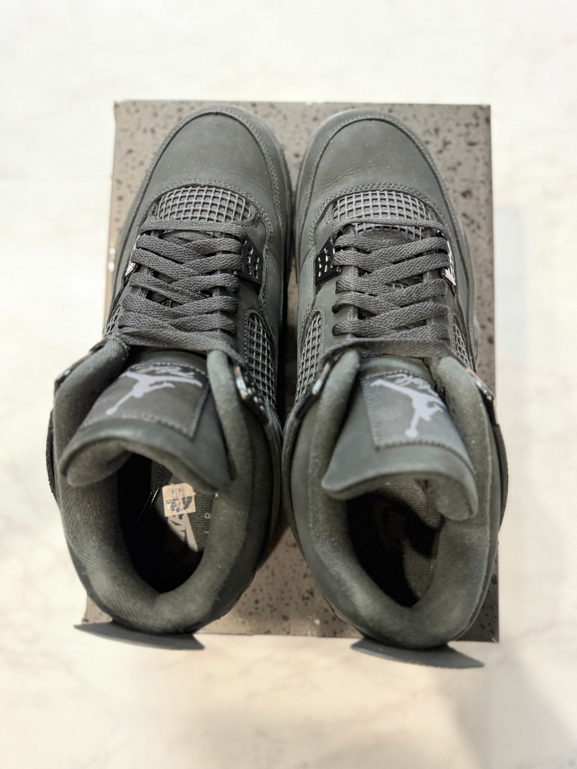 Jordan 4 Retro Black Cat (2025) PRE-OWNED