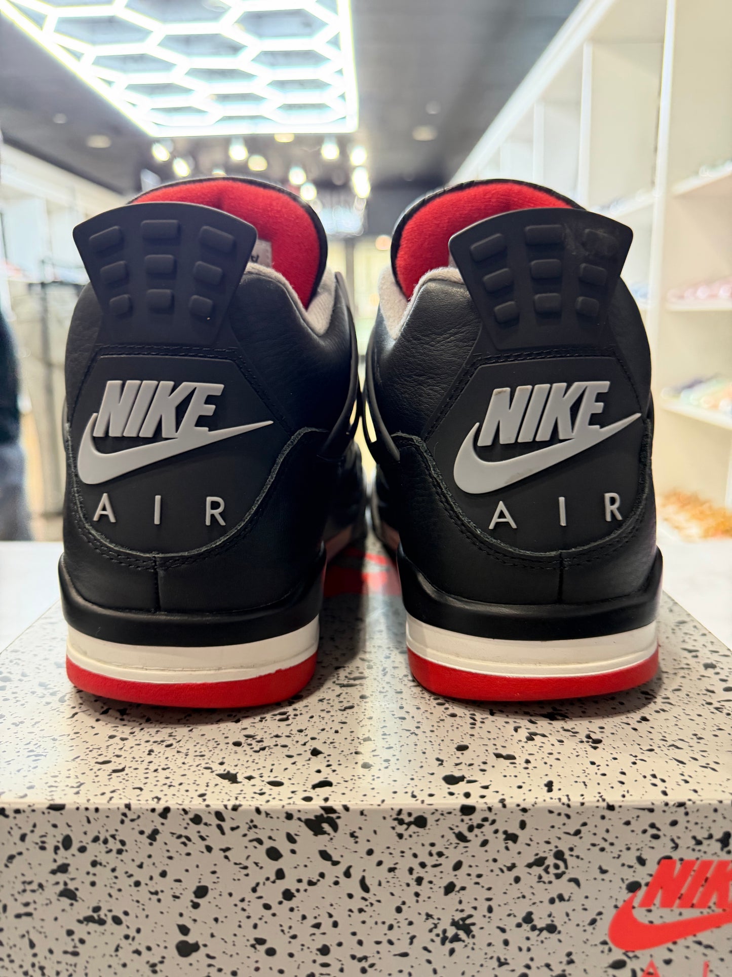 Jordan 4 Retro Bred Reimagined PRE-OWNED