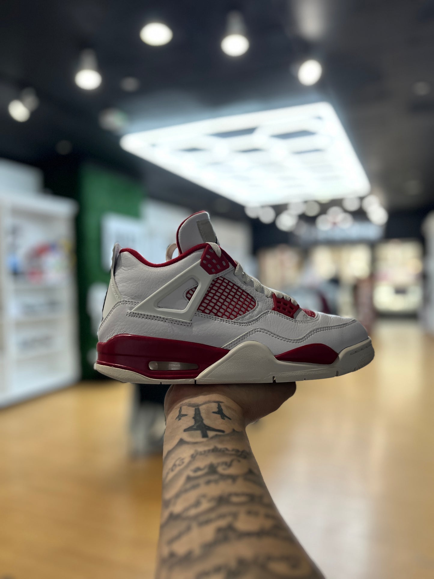 Jordan 4 Retro Alternate 89 PRE-OWNED