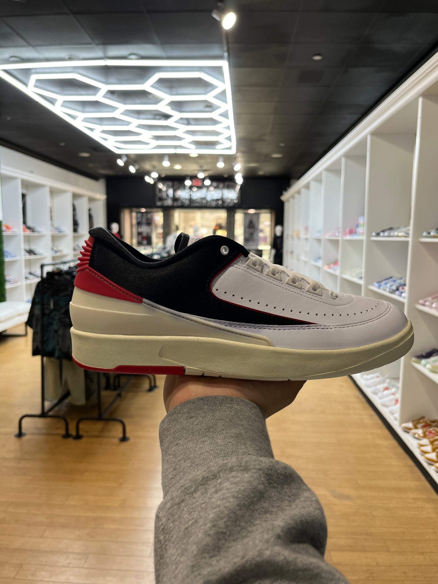 Jordan 2 Retro Low Chicago Twist (Women's) PRE-OWNED