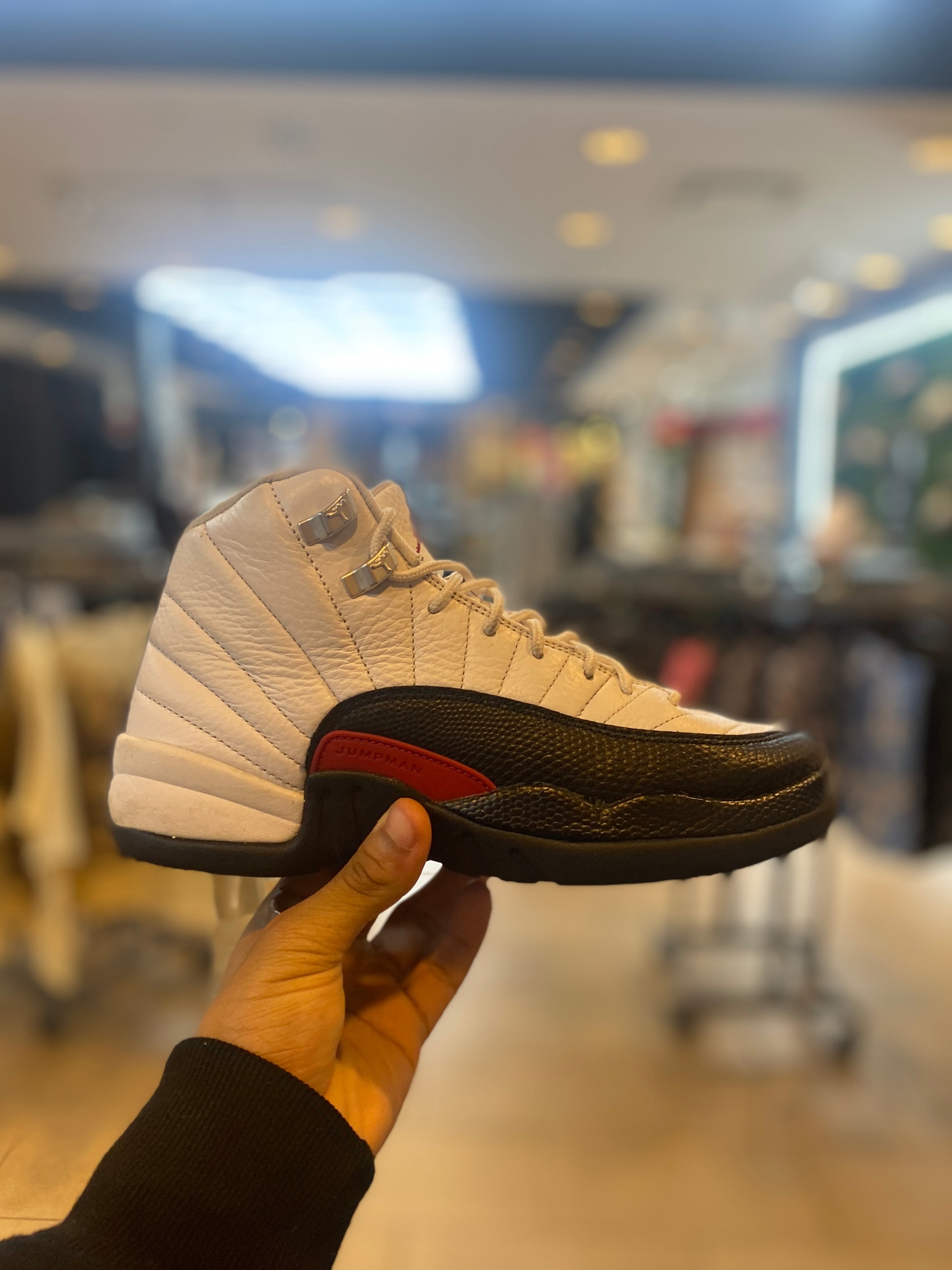 Jordan 12 Retro Taxi Flip (GS) PRE-OWNED