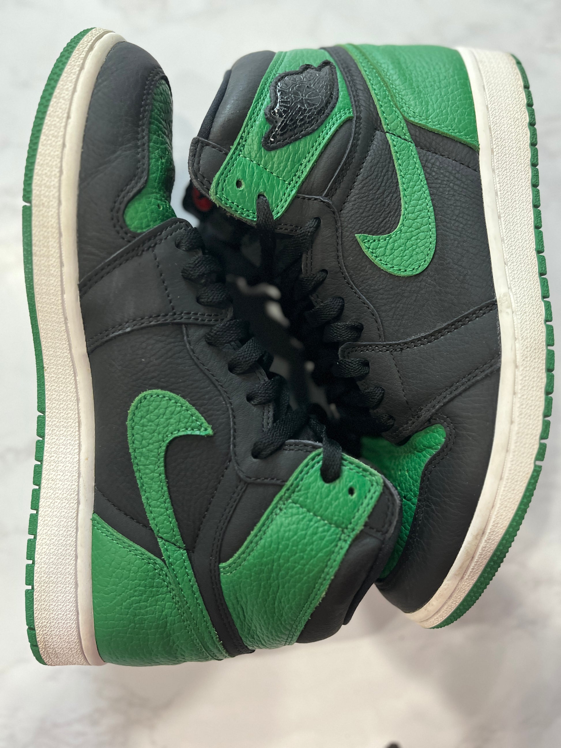 Jordan 1 Retro High Pine Green Black PRE-OWNED