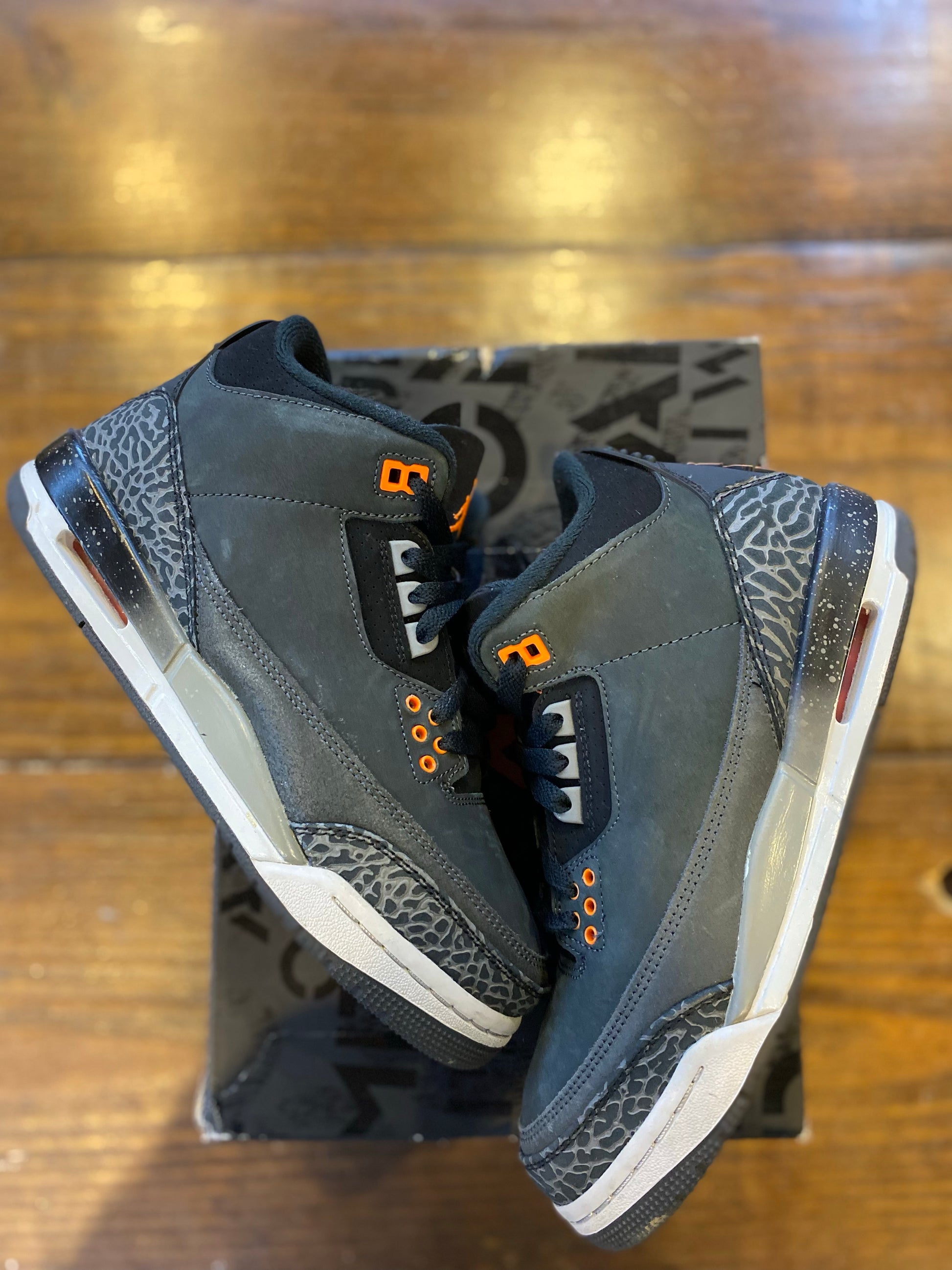 Jordan 3 Retro Fear Pack (2023) (GS) PRE-OWNED