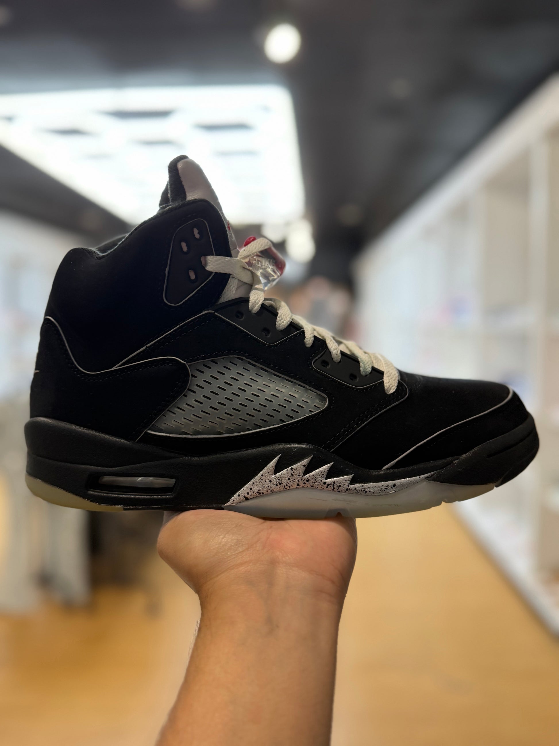 Jordan 5 Retro OG Black Metallic Reimagined PRE-OWNED