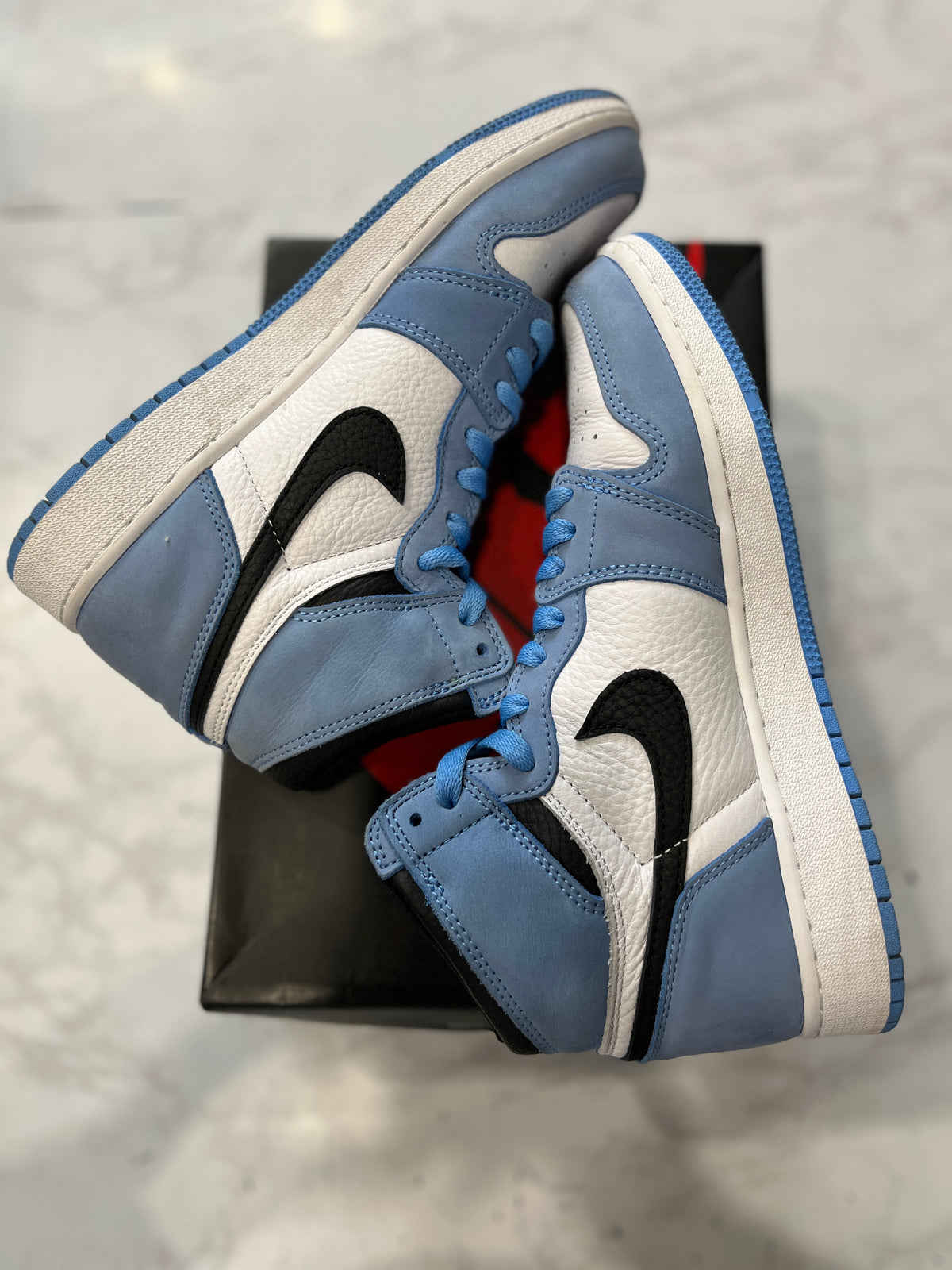 Jordan 1 Retro High OG University Blue (GS) PRE-OWNED