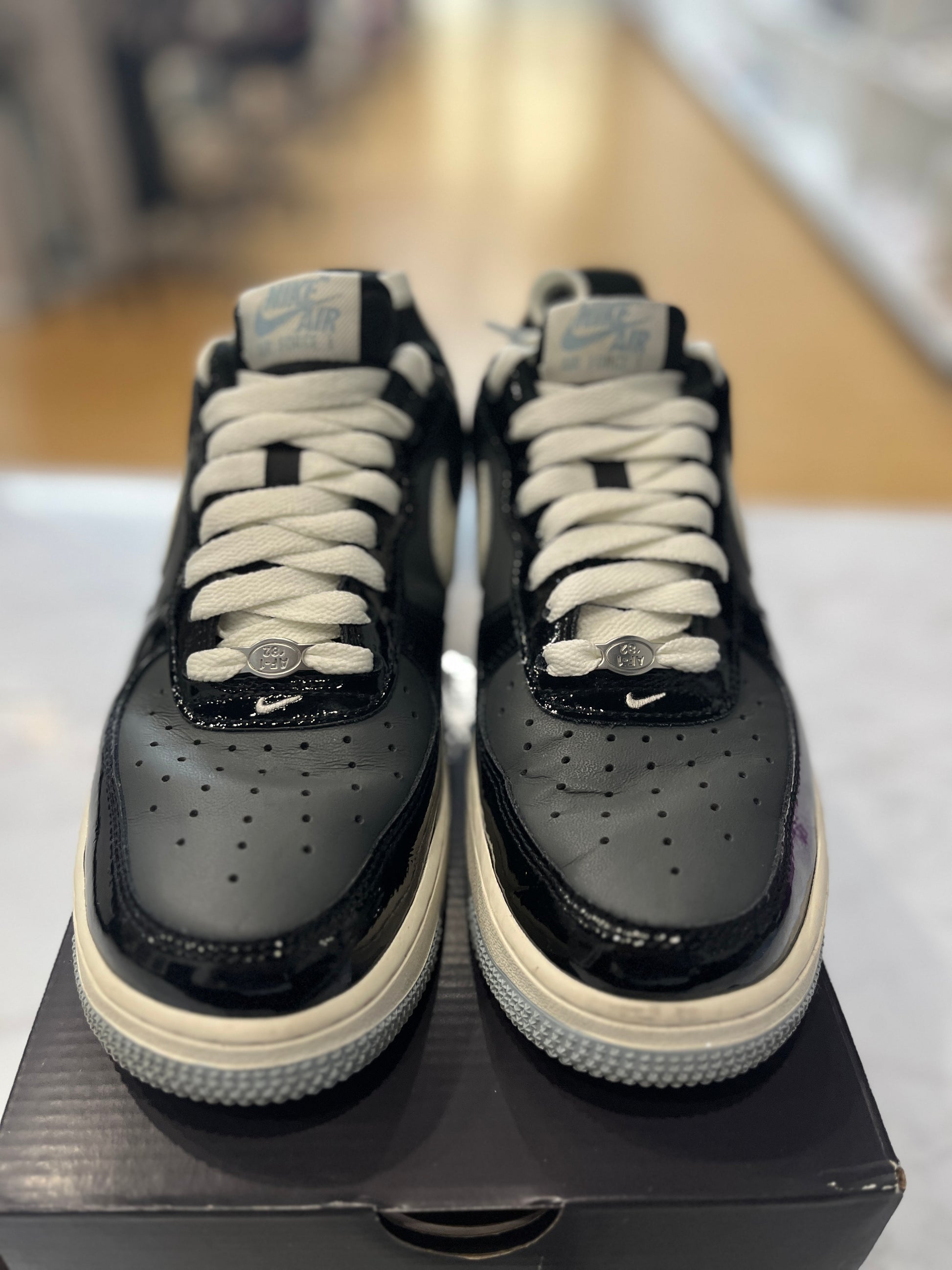 Nike Air Force 1 Low Black Iron Grey Patent PRE-OWNED
