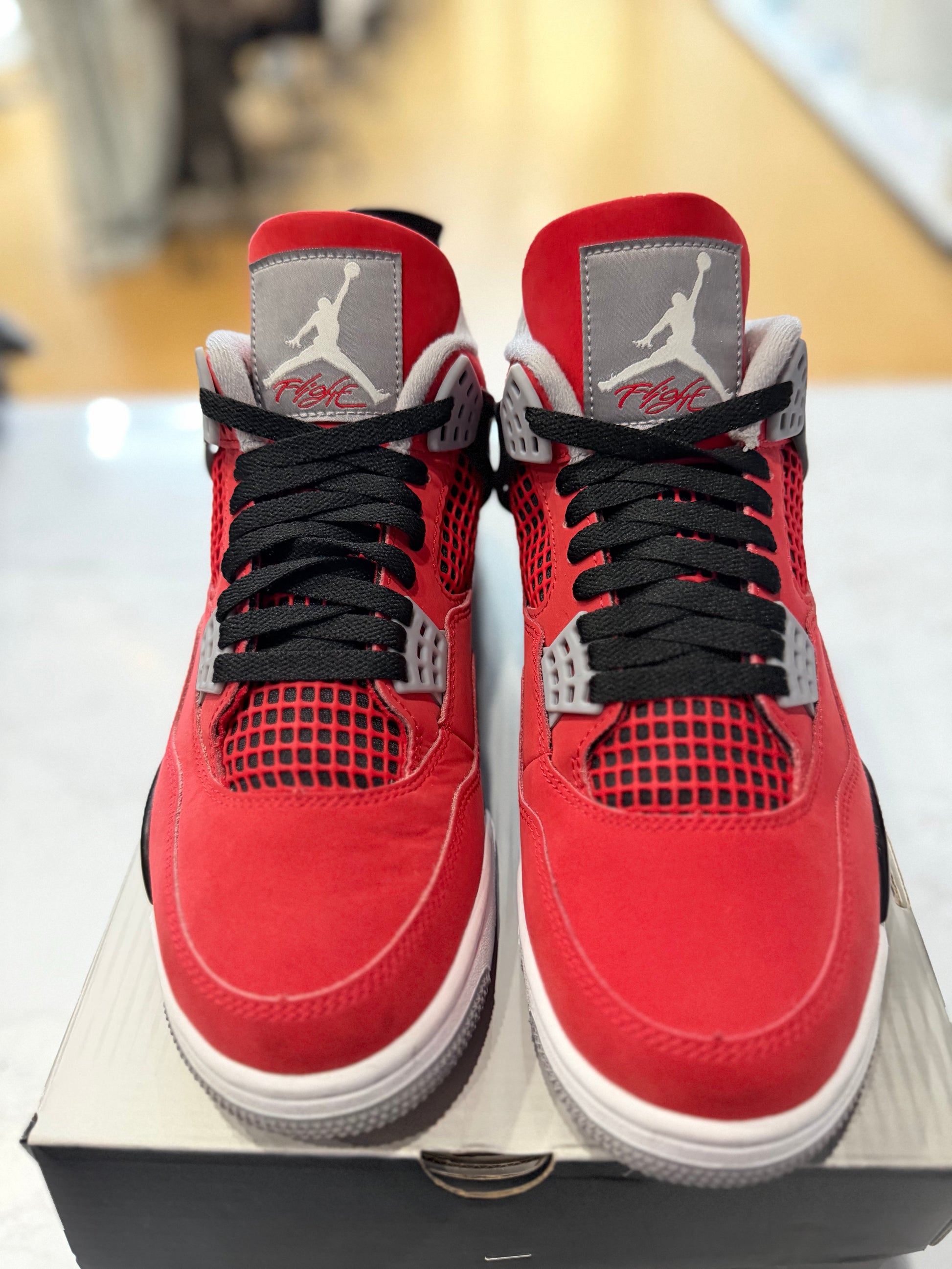 Jordan 4 Retro Toro Bravo (2026) PRE-OWNED