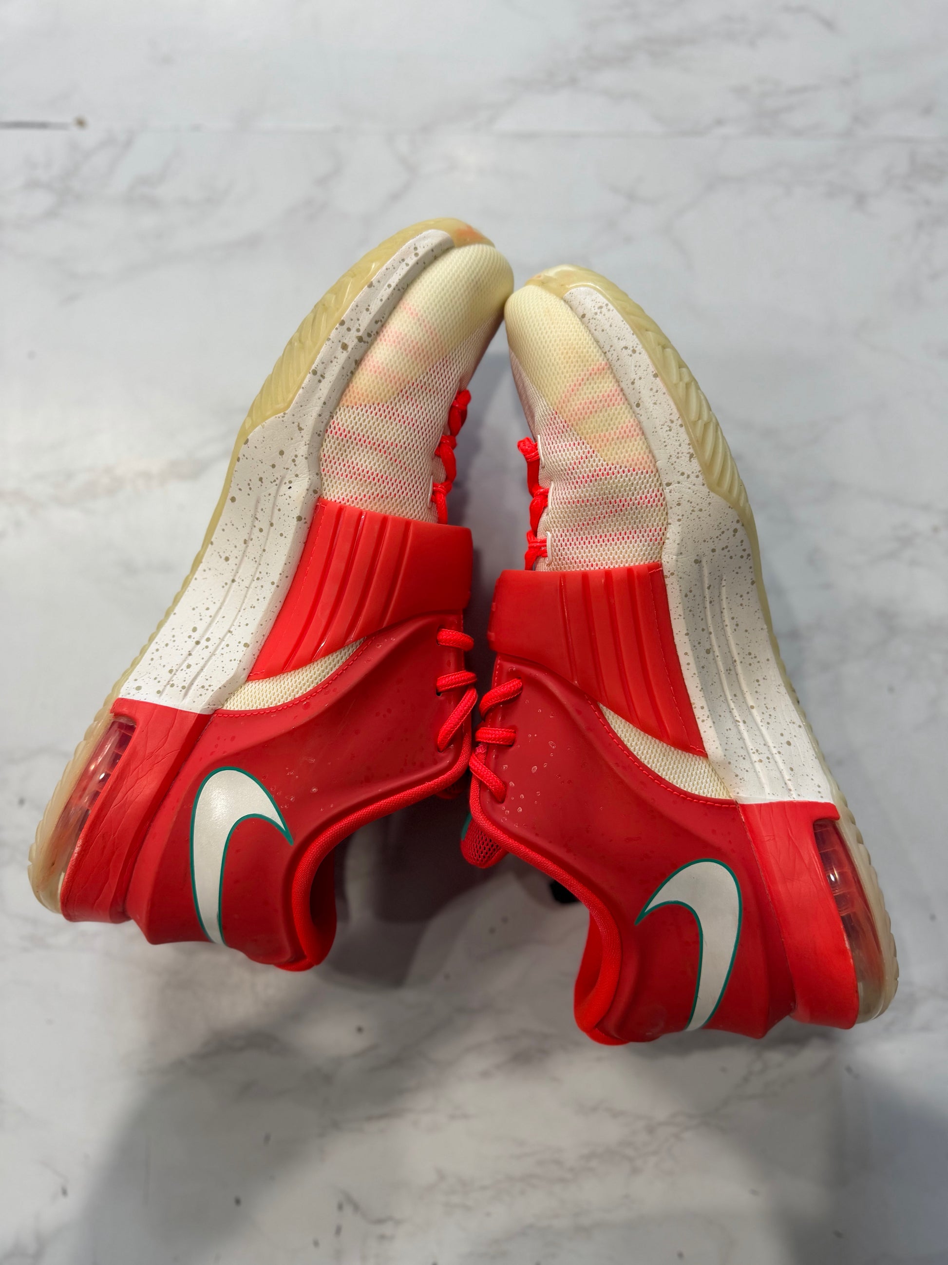 Nike KD 7 Christmas Eggnog PRE-OWNED