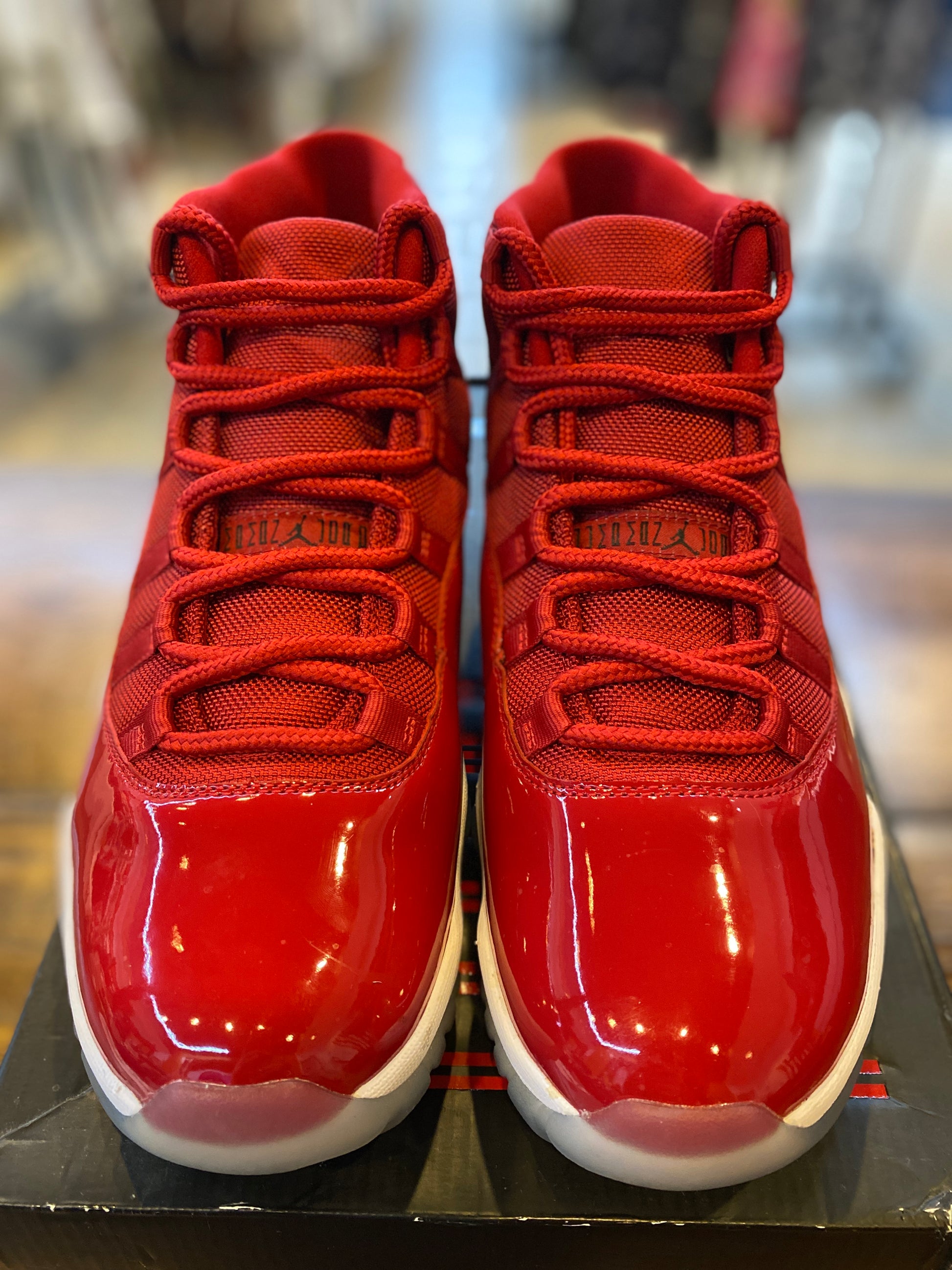 Jordan 11 Retro Win Like 96 PRE-OWNED