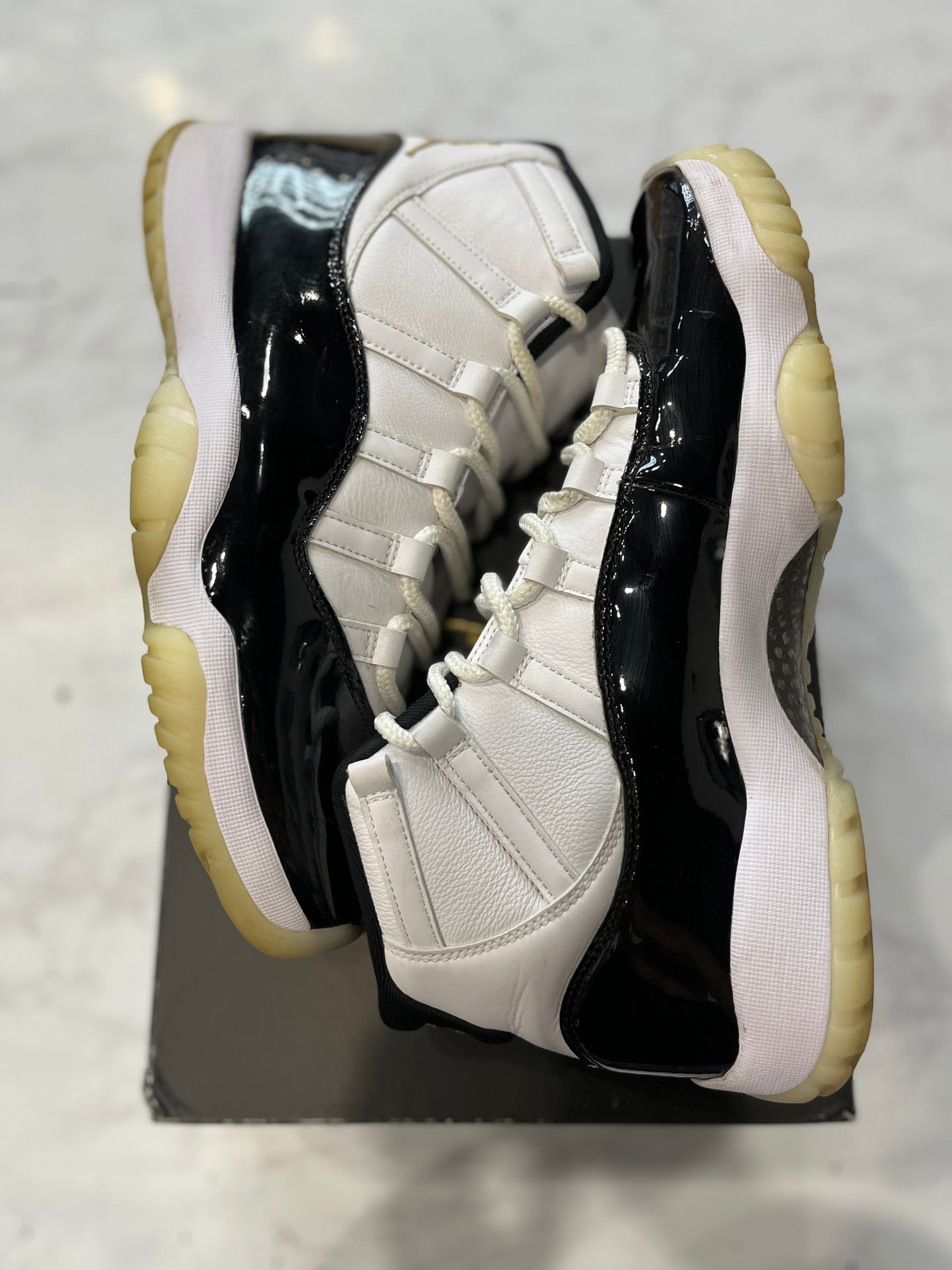 Jordan 11 Retro DMP Gratitude (2023)PRE-OWNED