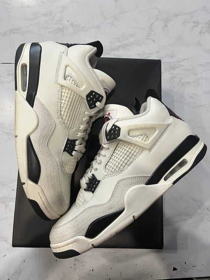 Jordan 4 Retro OG Flight Club PRE-OWNED
