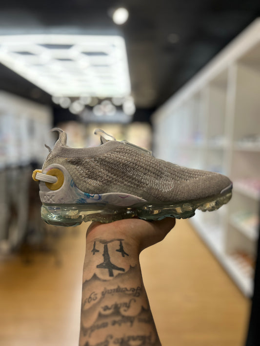 Nike Air VaporMax 2020 Flyknit Summit White PRE-OWNED