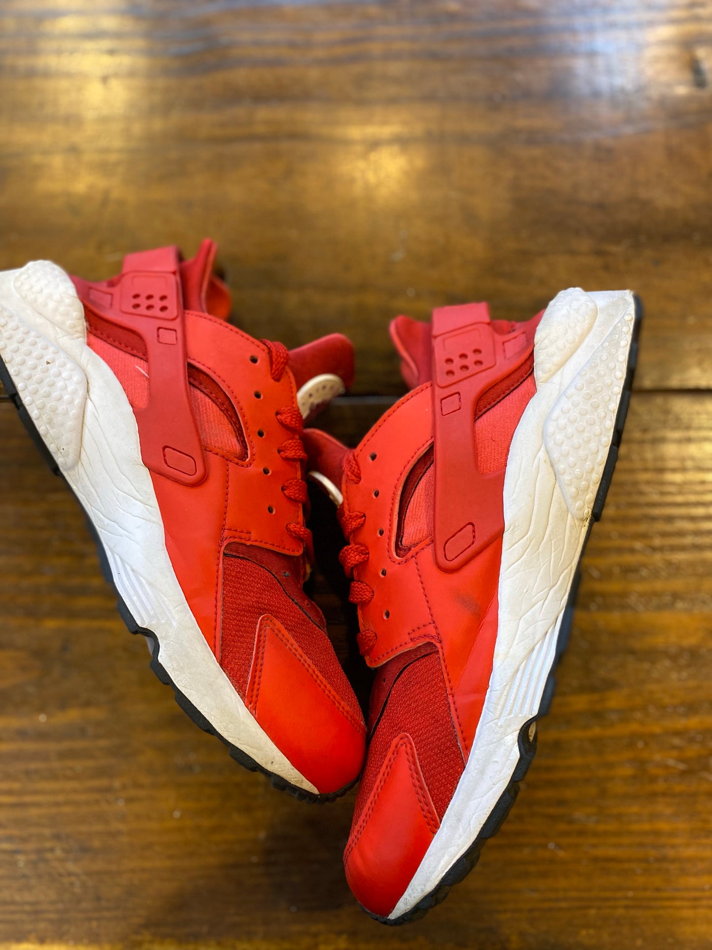 Nike Air Huarache Run University Red PRE-OWNED