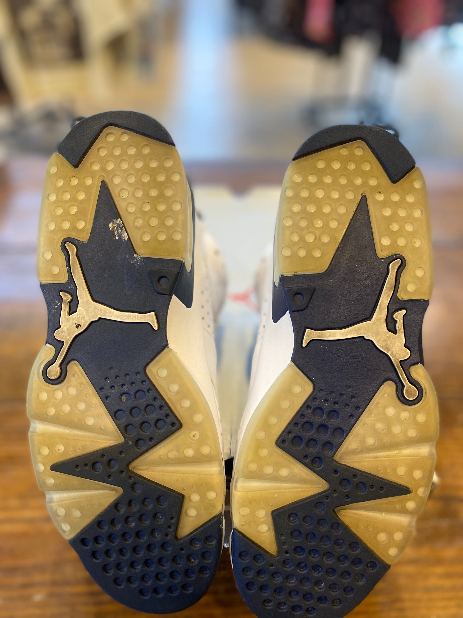 Jordan 6 Retro Midnight Navy (2022) PRE-OWNED