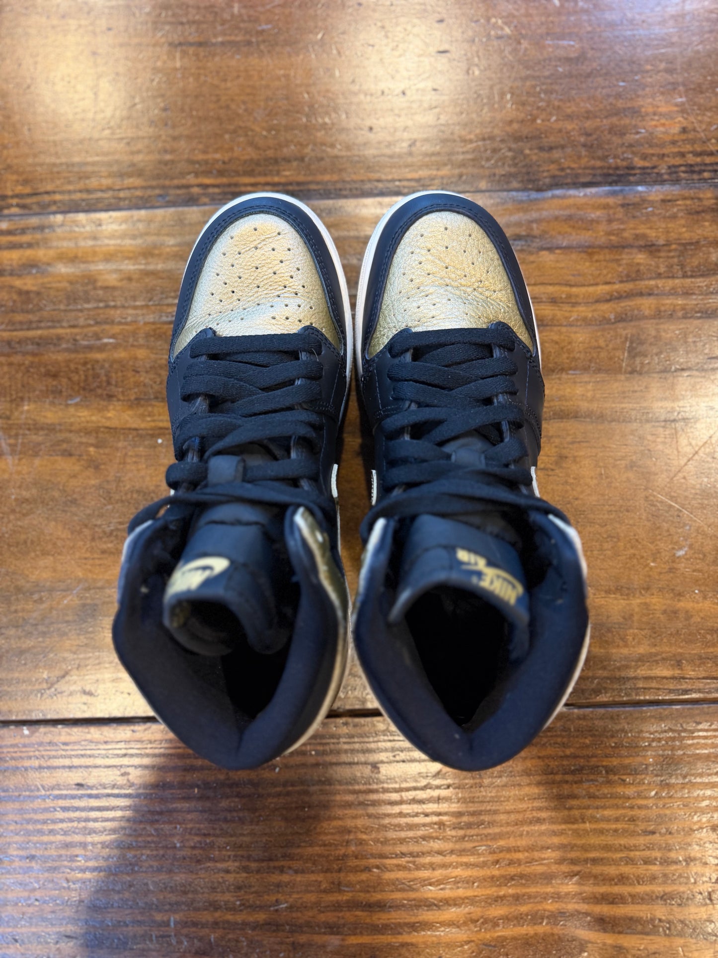 Jordan 1 Retro High OG Black Metallic Gold (GS) PRE-OWNED
