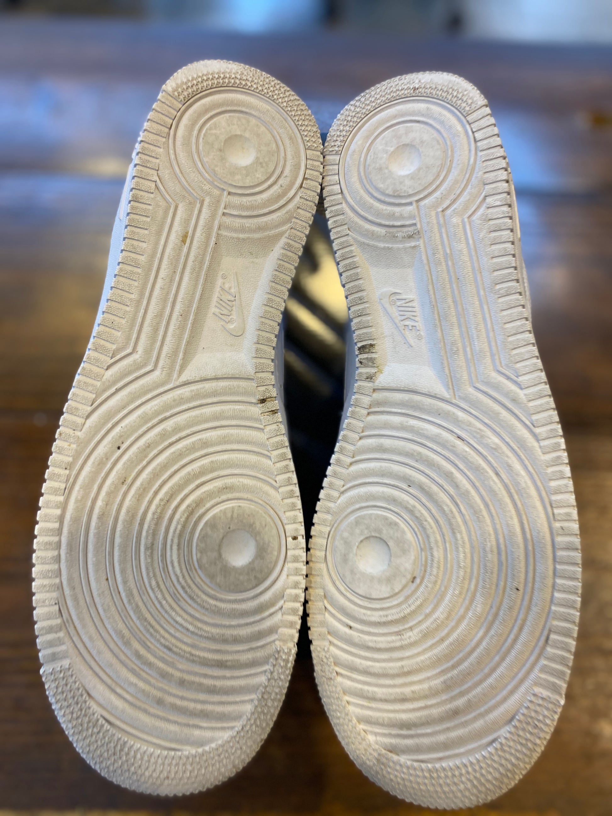 Nike Air Force 1 Low Supreme White PRE-OWNED