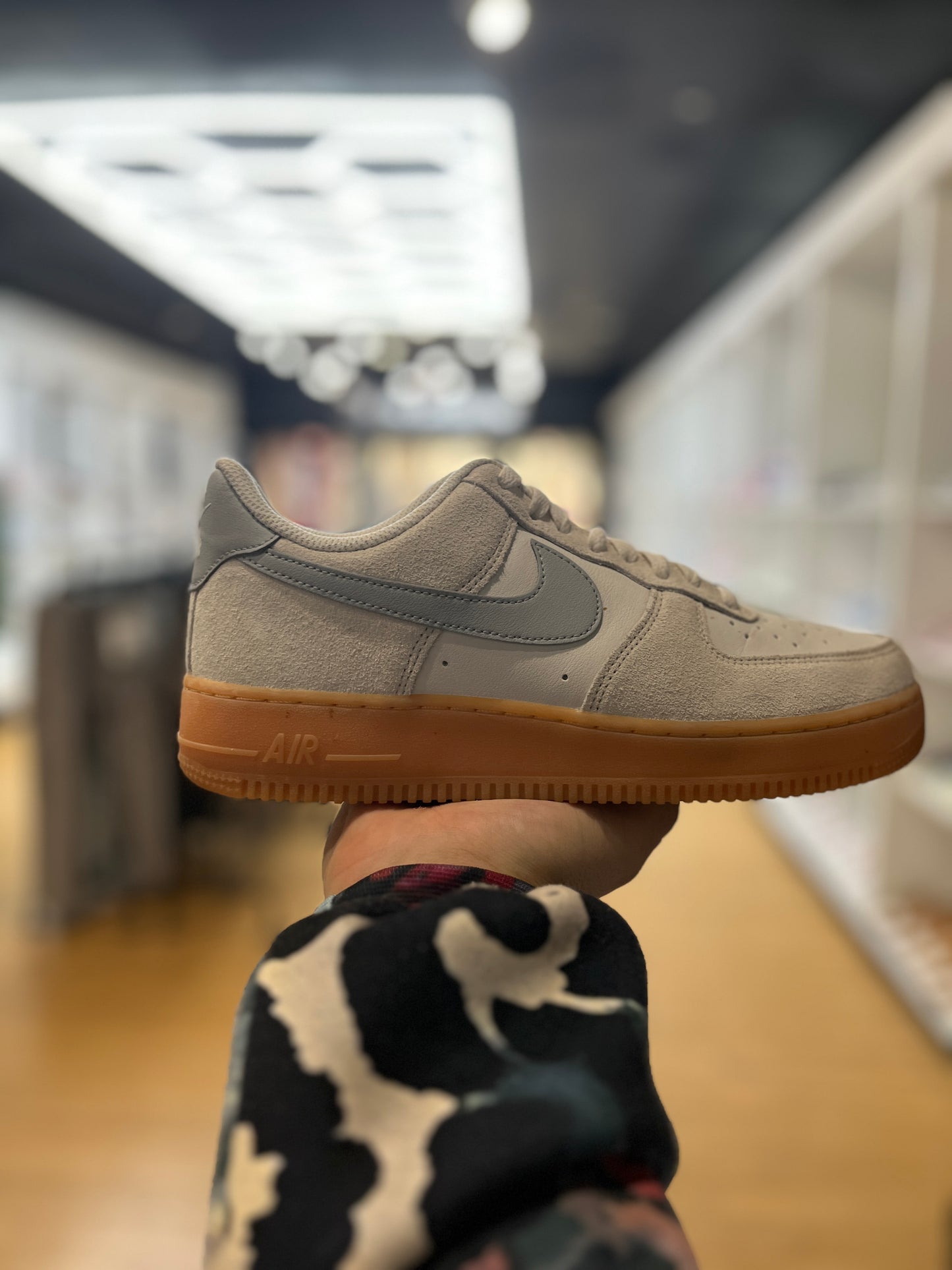 Nike Air Force 1 Low '07 LV8 Phantom Light Smoke Gum PRE-OWNED