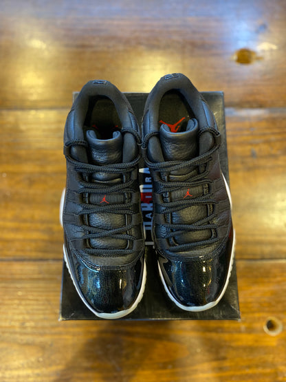Jordan 11 Retro Low 72-10 PRE-OWNED