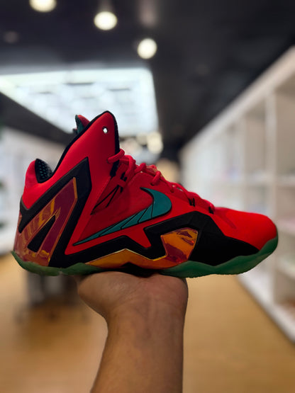 Nike LeBron 11 Elite Hero PRE-OWNED