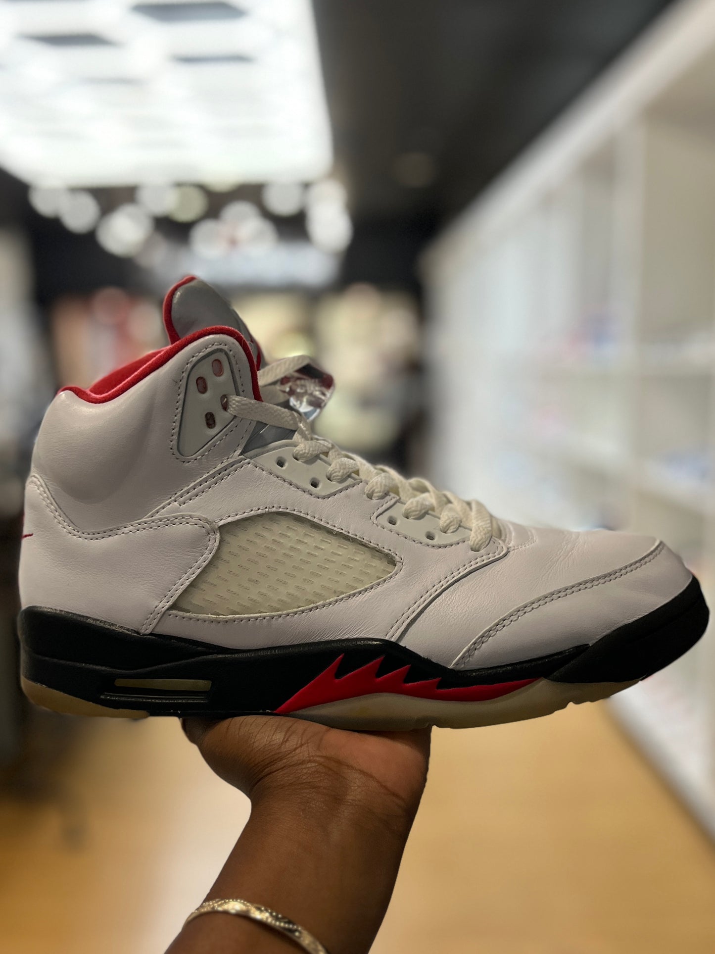 Jordan 5 Retro Fire Red Silver Tongue (2020) PRE-OWNED