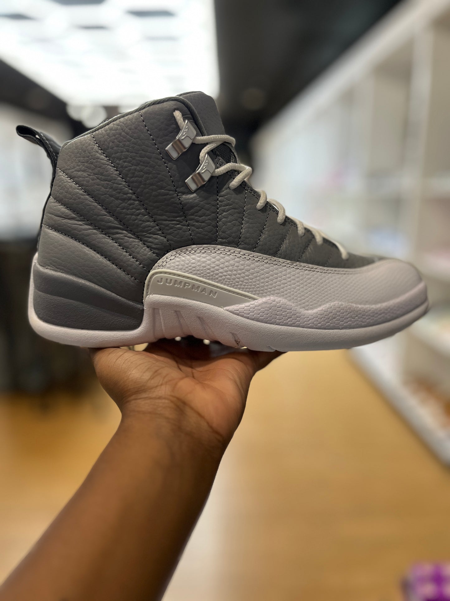 Jordan 12 Retro Stealth PRE-OWNED
